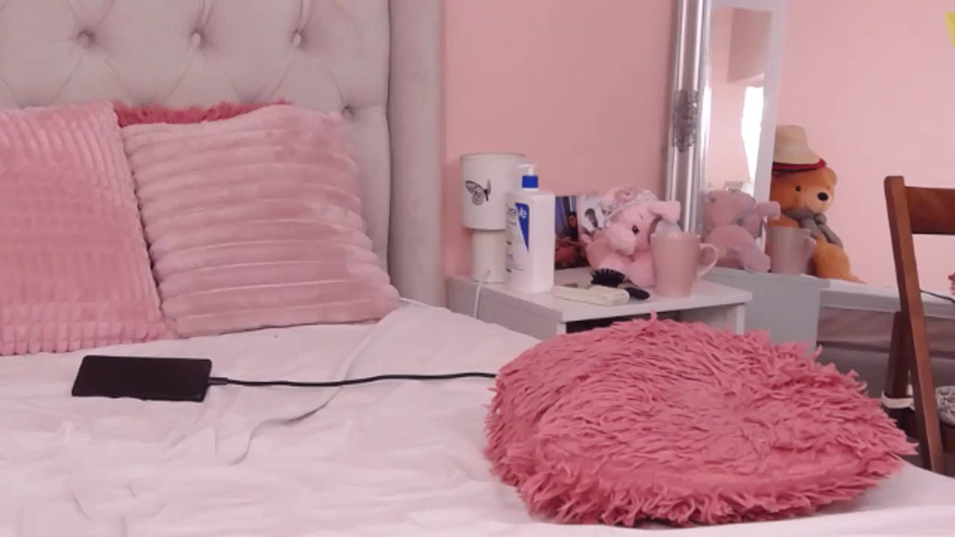 Gallery image thumbnail from Sara_Joy's myfreecams stream on, 10/31/2024, 23:11 image 10 of 20