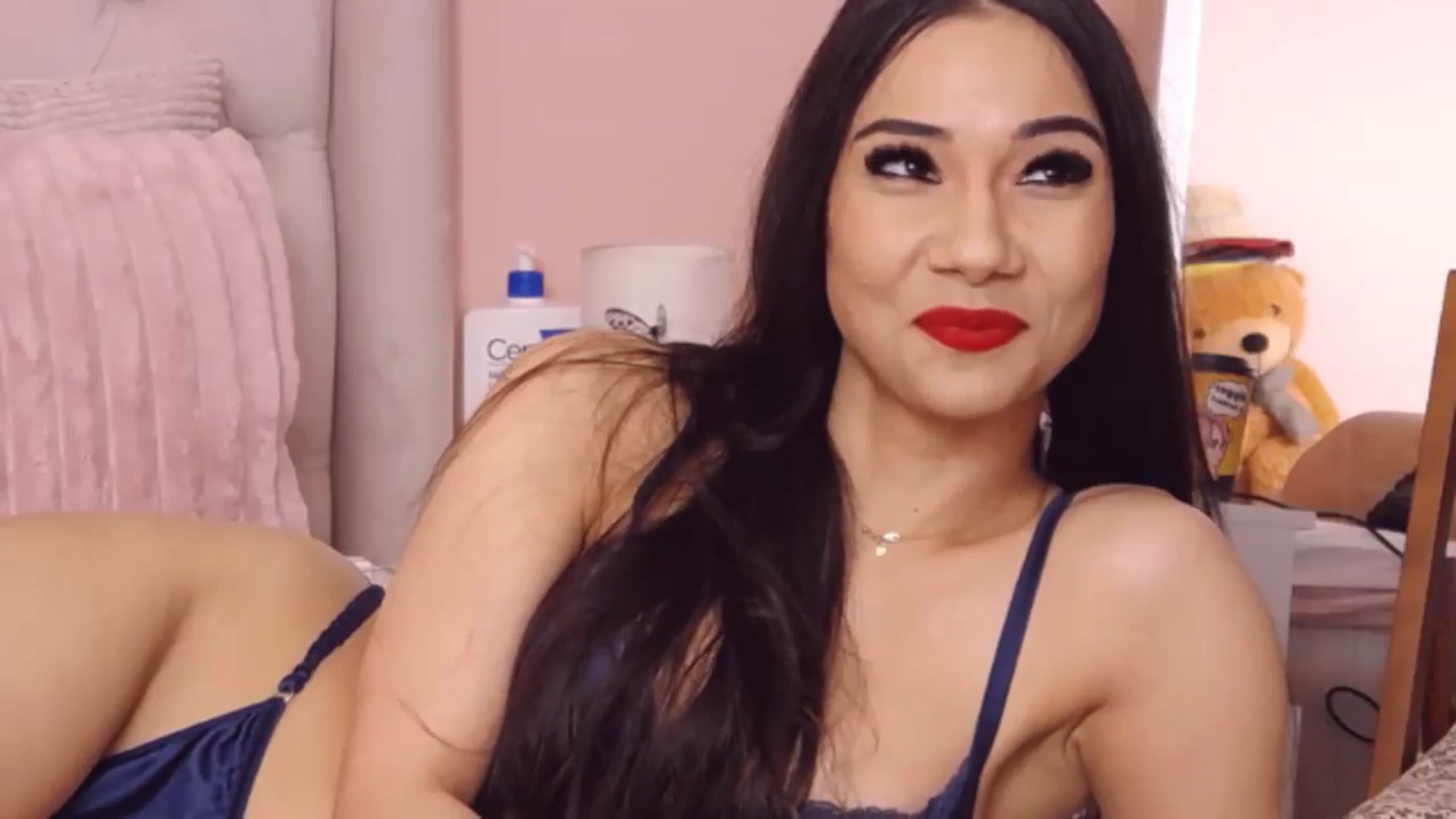 Gallery image thumbnail from Sara_Joy's myfreecams stream on, 11/29/2024, 18:29 image 16 of 20