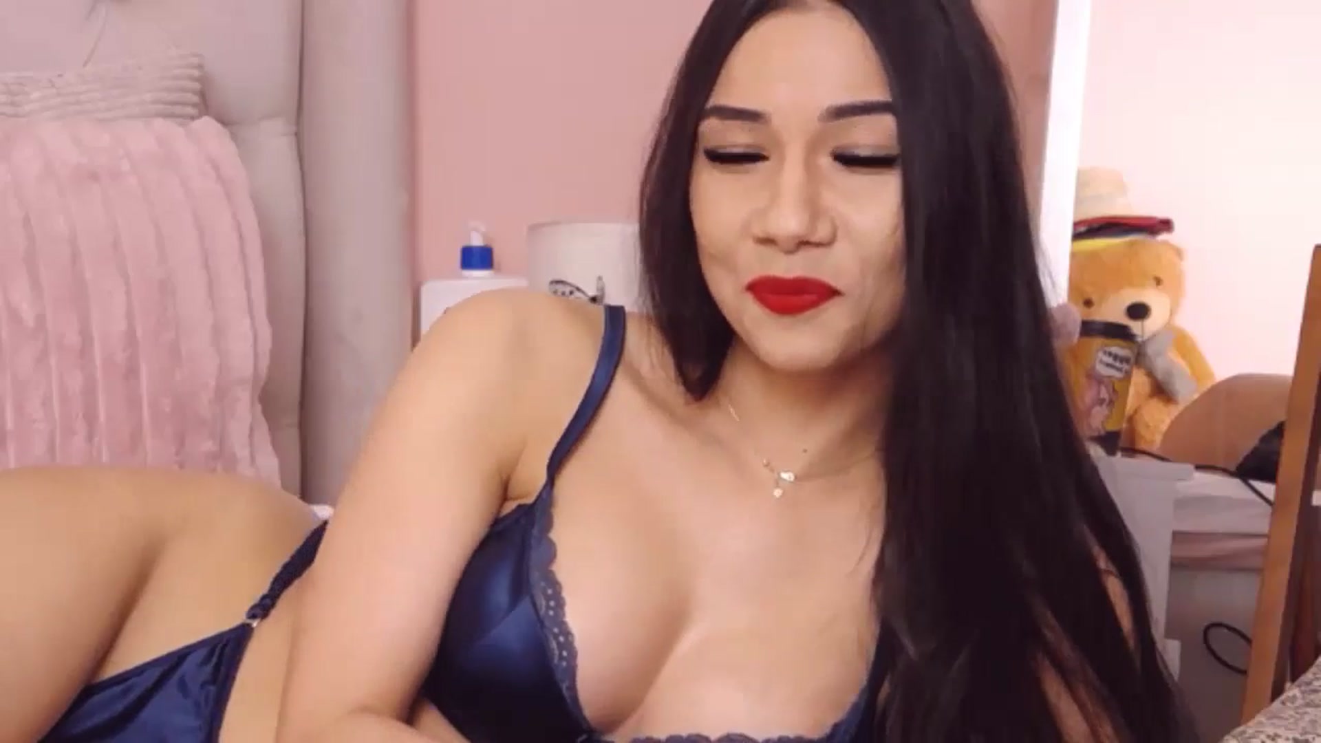 Gallery image thumbnail from Sara_Joy's myfreecams stream on, 11/29/2024, 18:29 image 15 of 20
