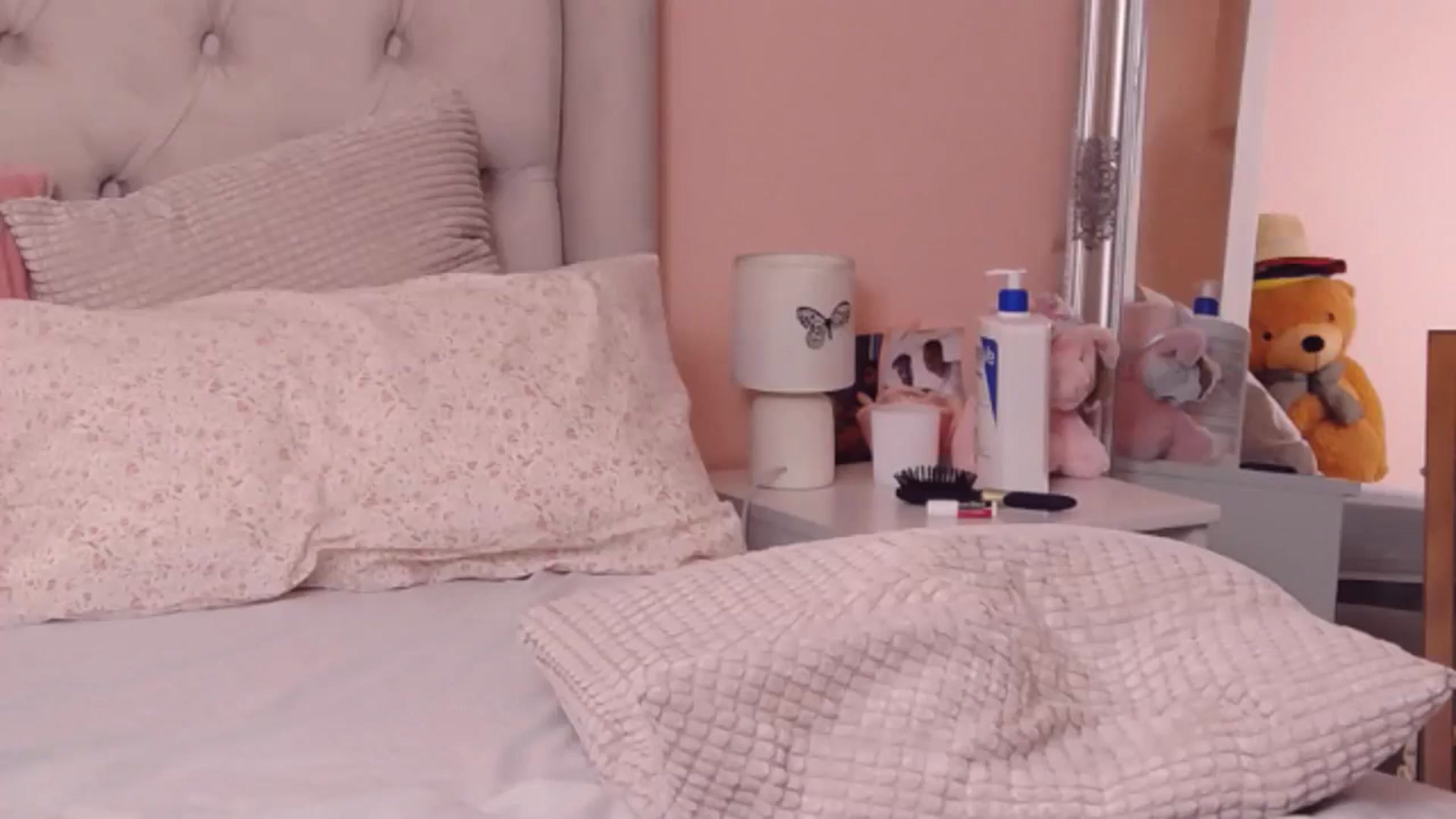 Gallery image thumbnail from Sara_Joy's myfreecams stream on, 11/30/2024, 22:05 image 19 of 20