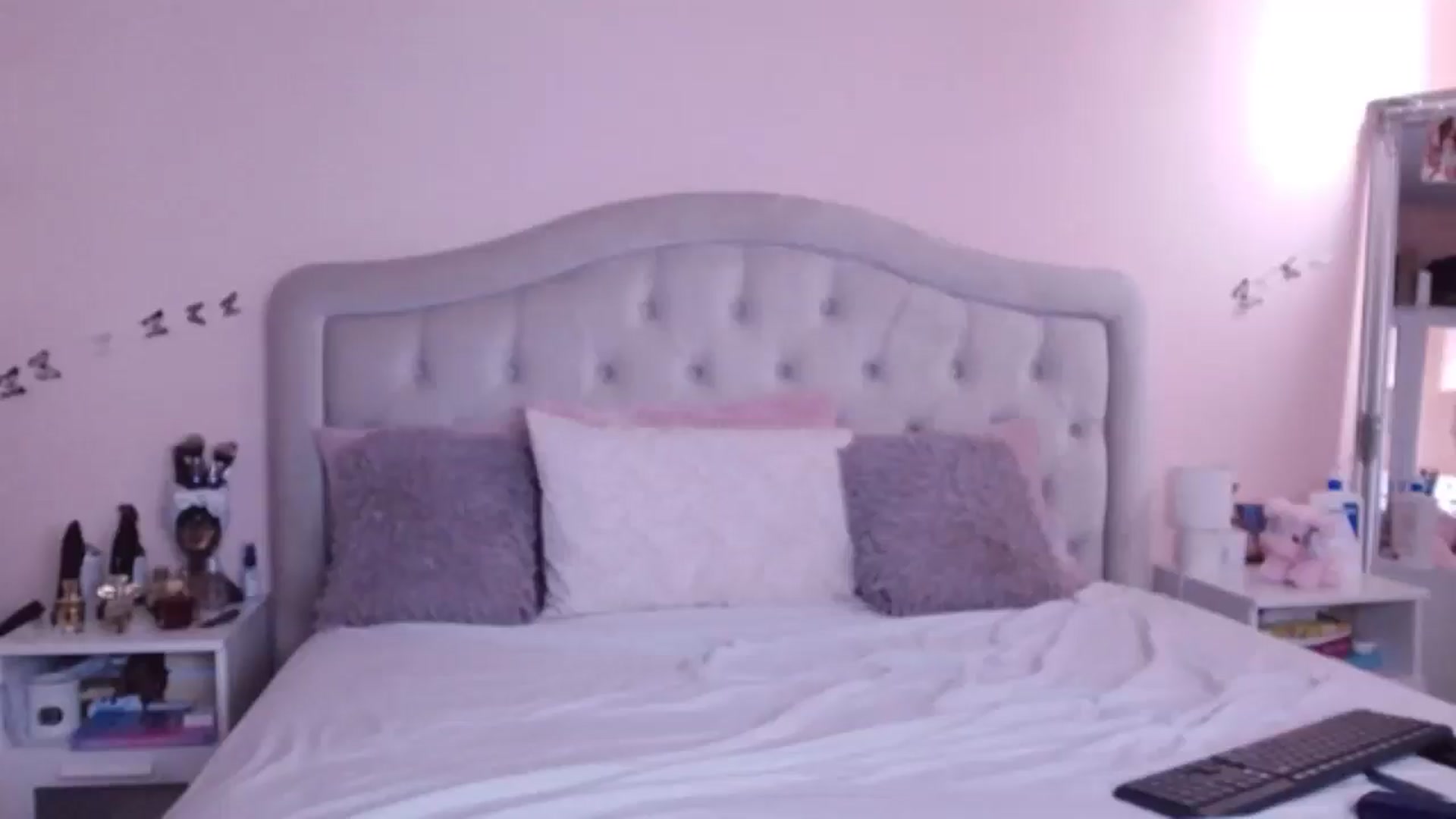 Gallery image thumbnail from Sara_Joy's myfreecams stream on, 12/31/2024, 12:50 image 9 of 20