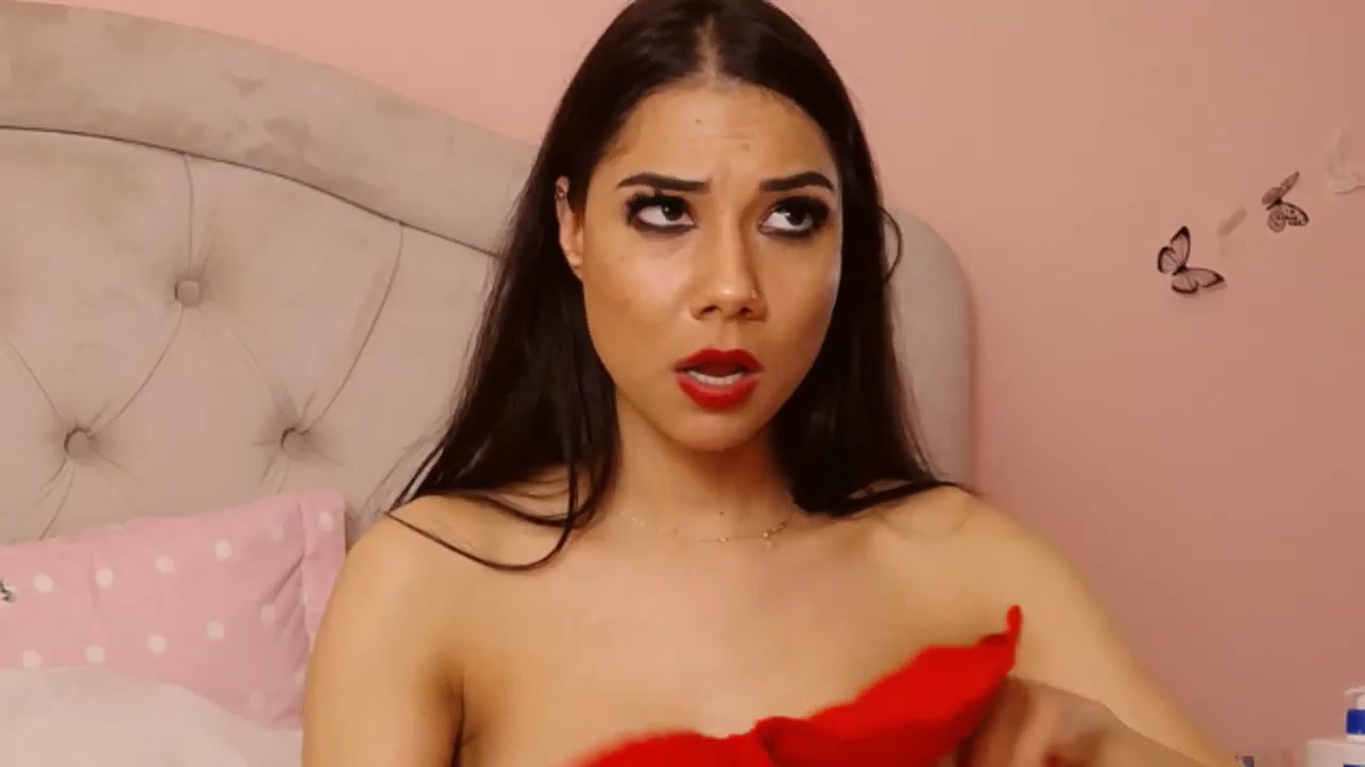 Gallery image thumbnail from Sara_Joy's myfreecams stream on, 01/18/2025, 24:03 image 12 of 20