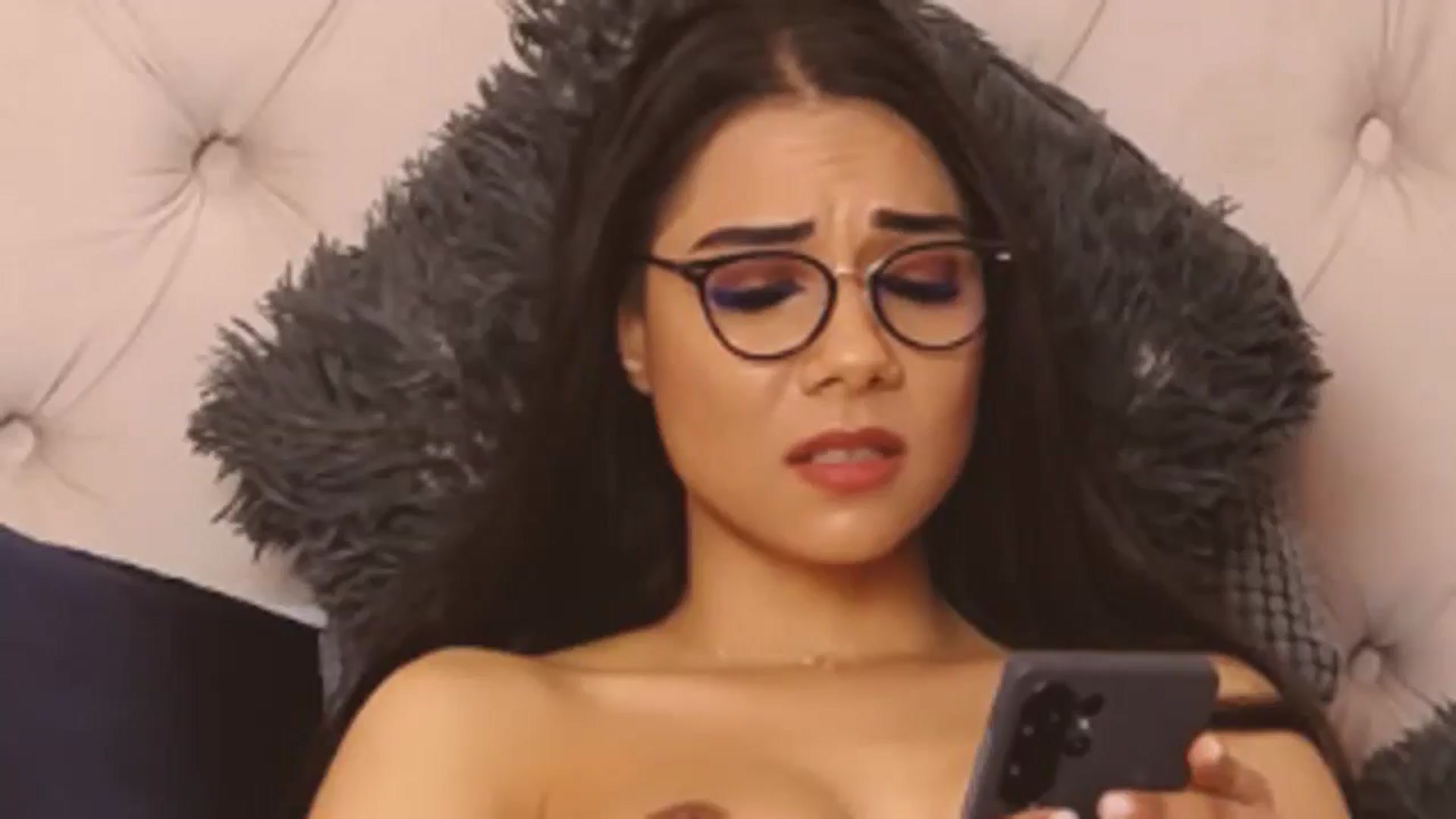 Gallery image thumbnail from Sara_Joy's myfreecams stream on, 03/14/2025, 22:29 image 10 of 20