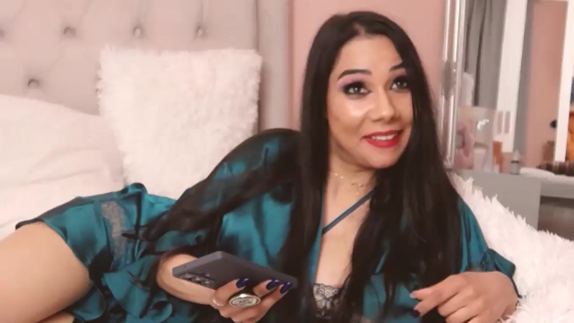 Gallery image thumbnail from Sara_Joy's myfreecams stream on, 03/24/2025, 01:59 image 13 of 20