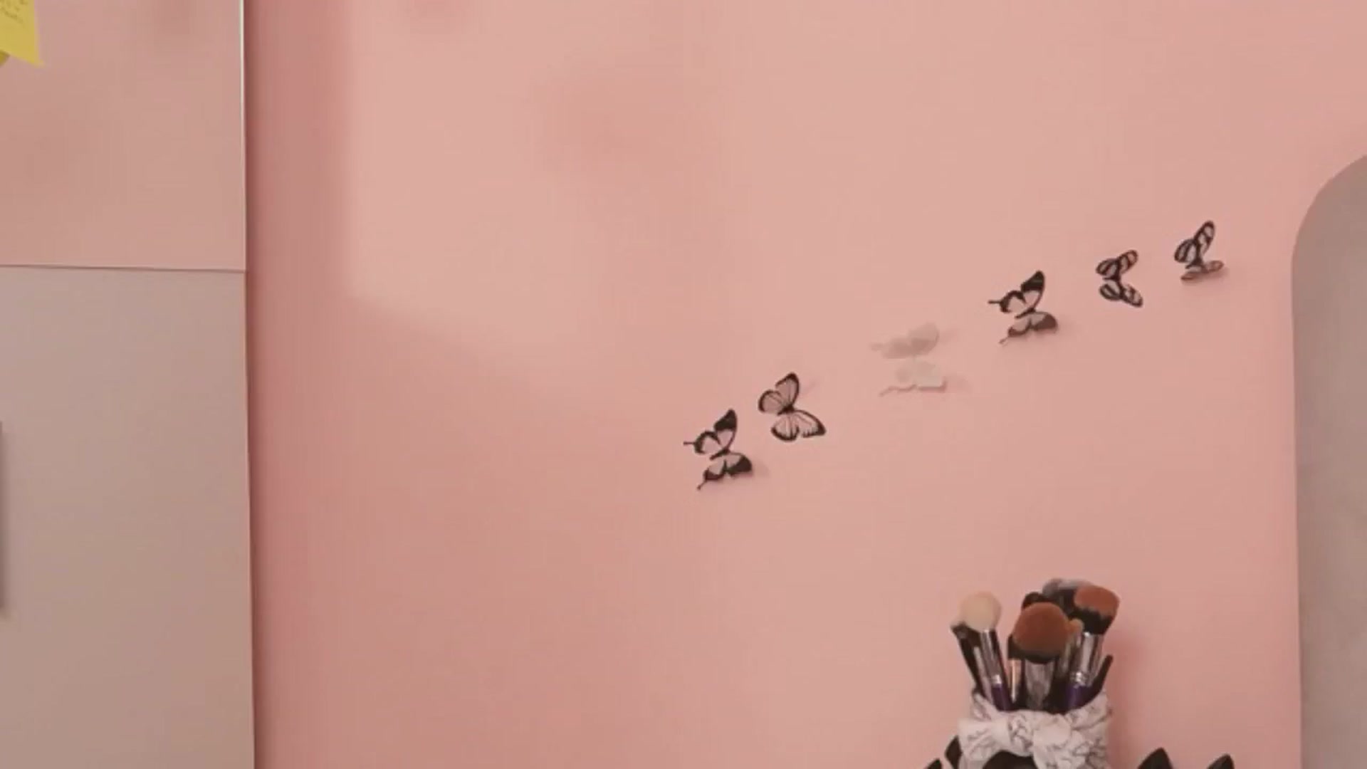 Gallery image thumbnail from Sara_Joy's myfreecams stream on, 03/28/2025, 18:00 image 17 of 20