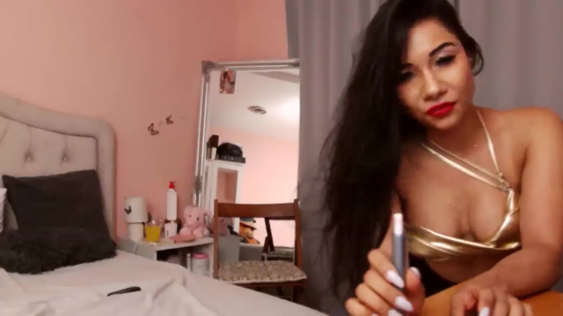 Gallery image thumbnail from Sara_Joy's myfreecams stream on, 07/04/2025, 22:23 image 10 of 20