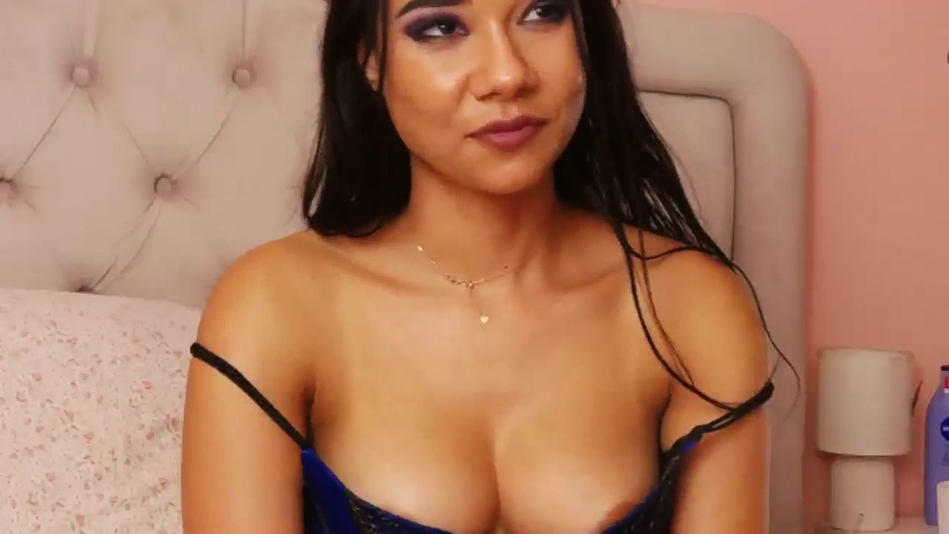Gallery image thumbnail from Sara_Joy's myfreecams stream on, 09/01/2025, 24:06 image 15 of 20