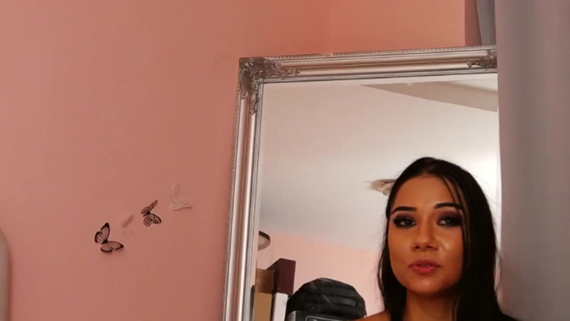 Gallery image thumbnail from Sara_Joy's myfreecams stream on, 09/21/2025, 23:38 image 9 of 20