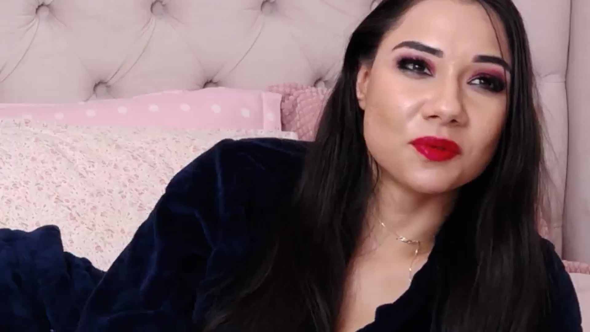 Gallery image thumbnail from Sara_Joy's myfreecams stream on, 01/17/2026, 22:39 image 2 of 20