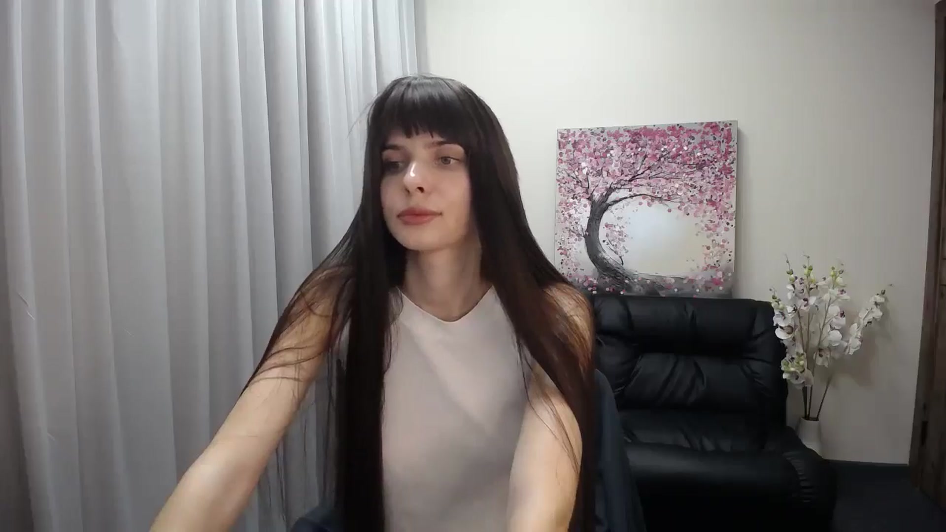 Gallery image thumbnail from Sara_Saint's myfreecams stream on, 09/29/2024, 09:00 image 13 of 20