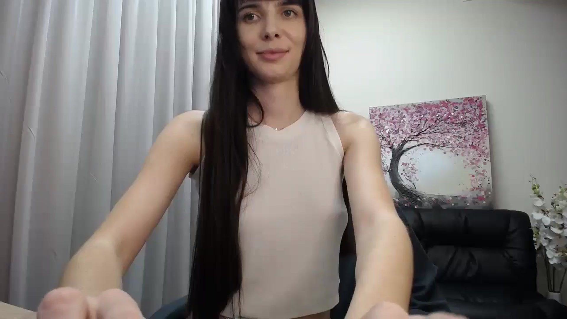 Gallery image thumbnail from Sara_Saint's myfreecams stream on, 10/08/2024, 11:57 image 19 of 20