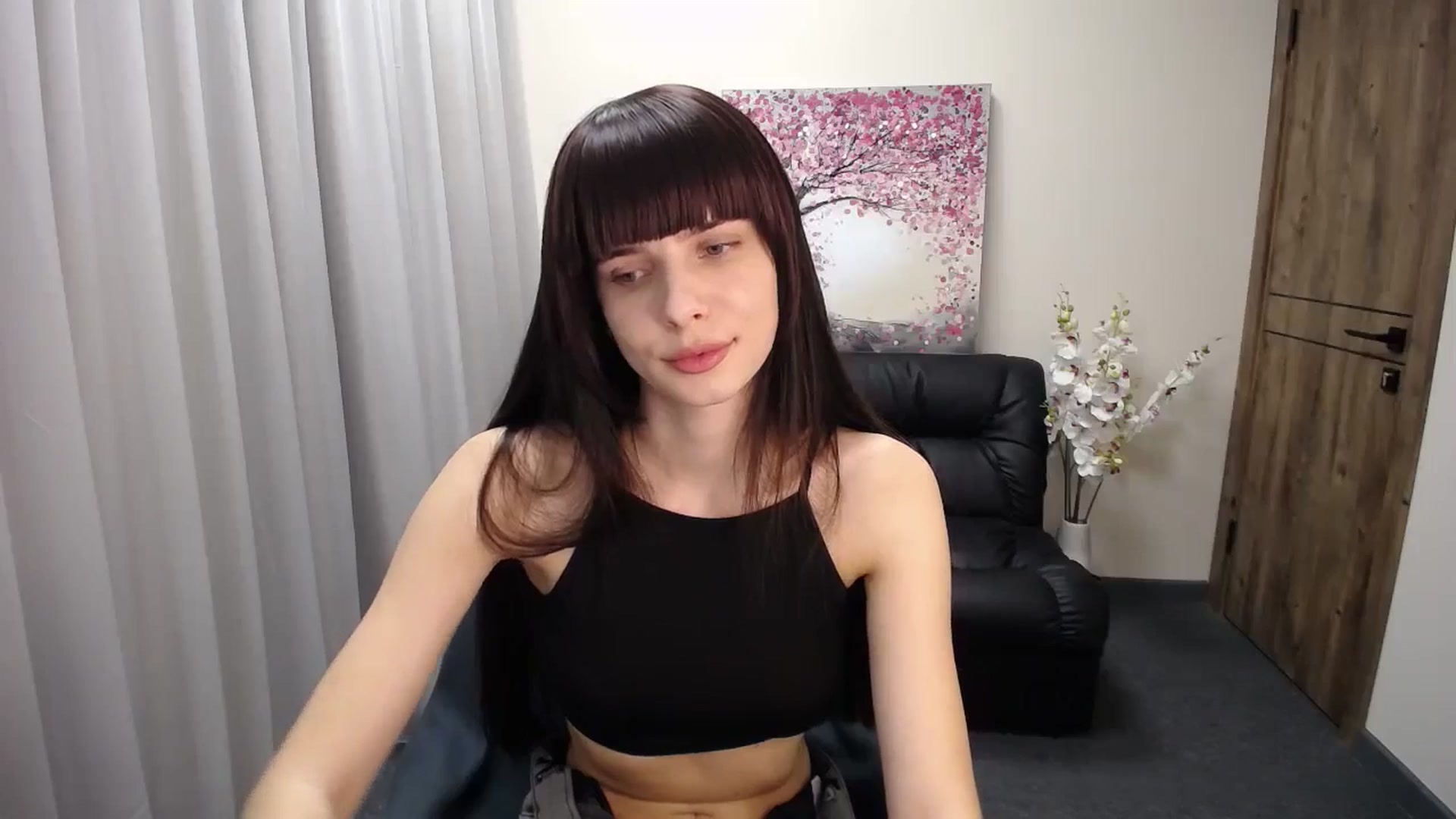 Gallery image thumbnail from Sara_Saint's myfreecams stream on, 10/15/2024, 08:59 image 12 of 20