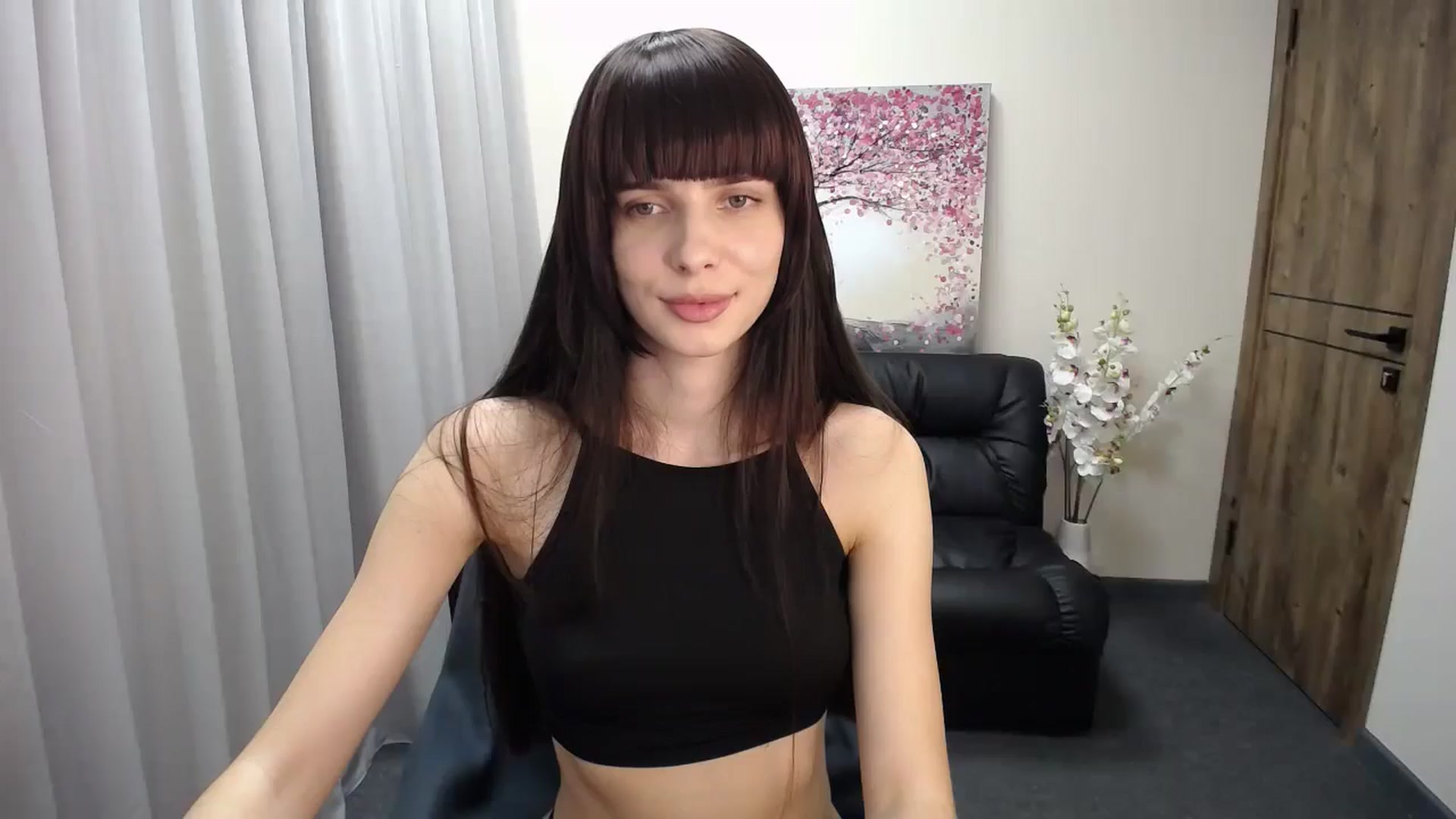 Gallery image thumbnail from Sara_Saint's myfreecams stream on, 10/15/2024, 08:59 image 17 of 20