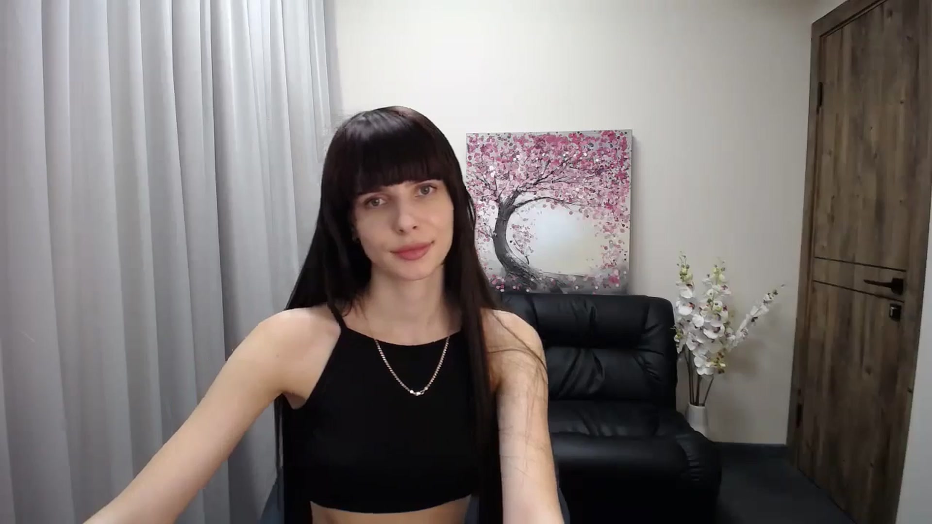 Gallery image thumbnail from Sara_Saint's myfreecams stream on, 10/15/2024, 11:47 image 13 of 20