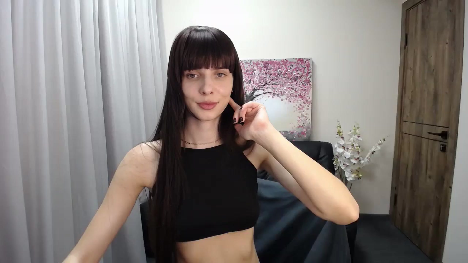 Gallery image thumbnail from Sara_Saint's myfreecams stream on, 10/19/2024, 08:52 image 18 of 20