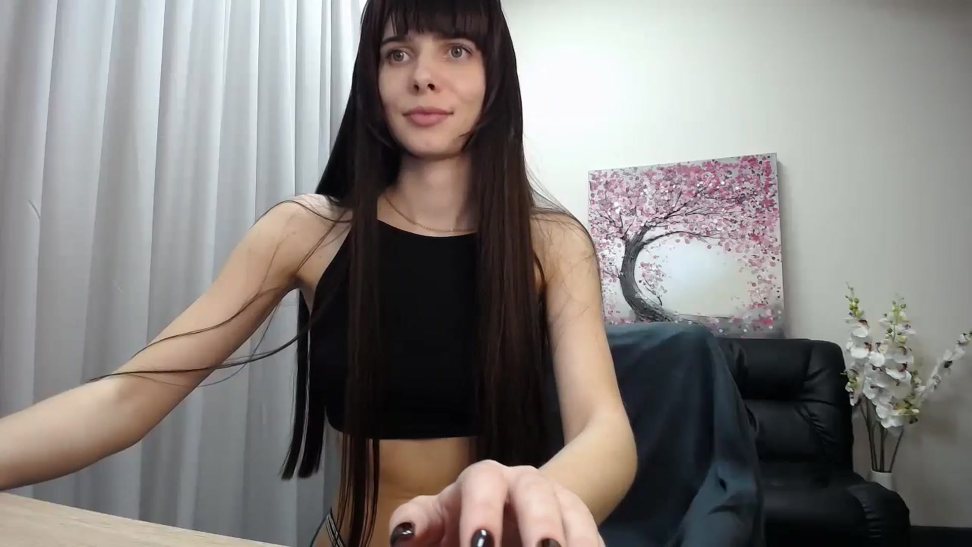 Gallery image thumbnail from Sara_Saint's myfreecams stream on, 10/19/2024, 13:19 image 2 of 20