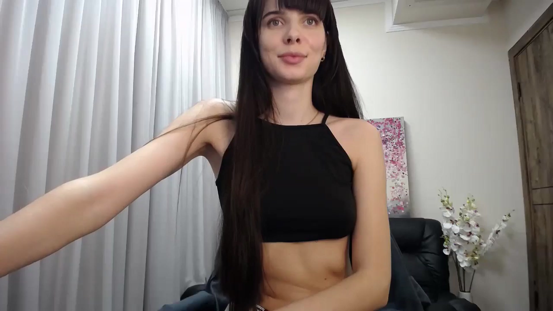 Gallery image thumbnail from Sara_Saint's myfreecams stream on, 11/03/2024, 11:50 image 16 of 20