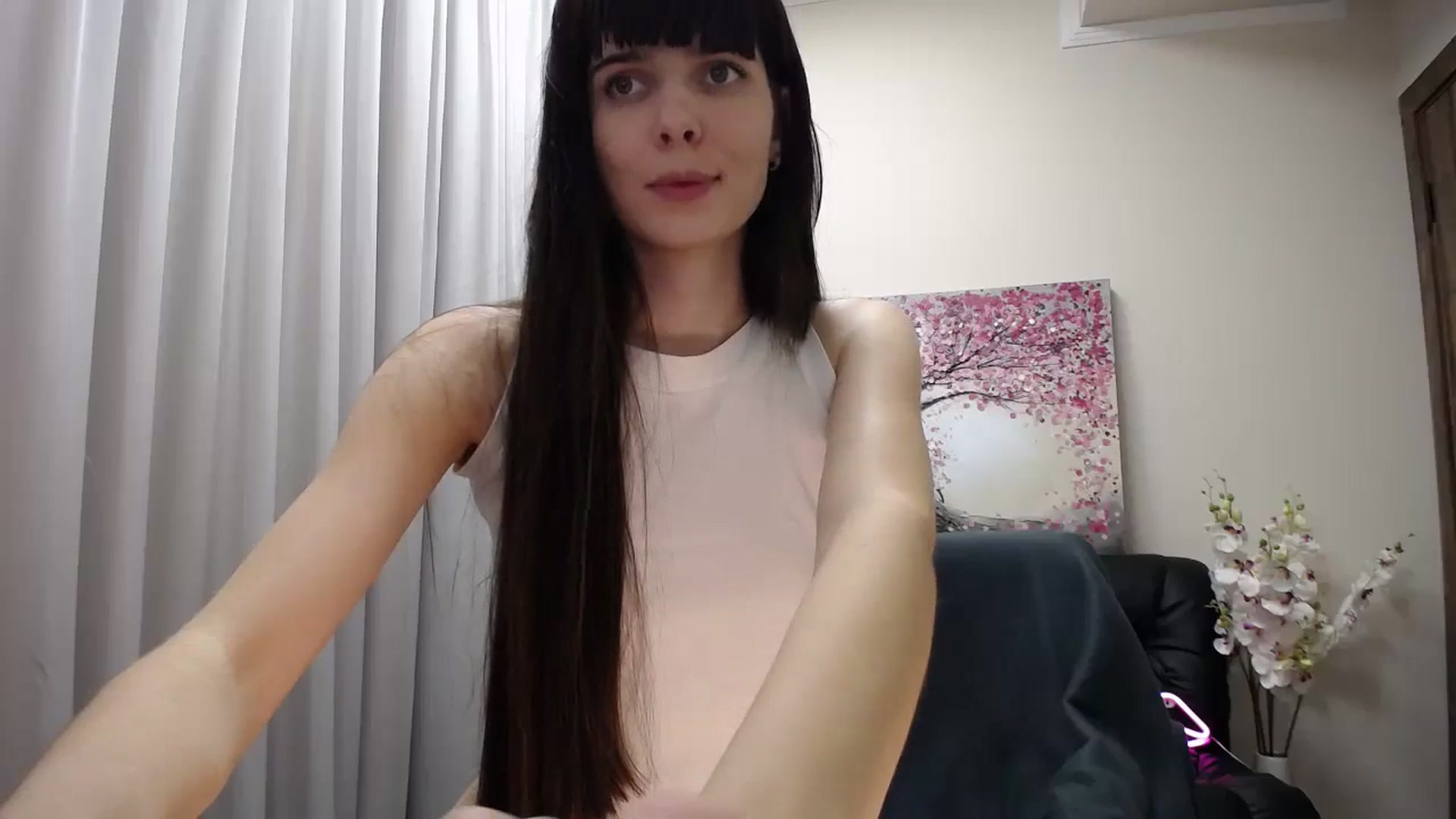 Gallery image thumbnail from Sara_Saint's myfreecams stream on, 11/10/2024, 12:00 image 2 of 20