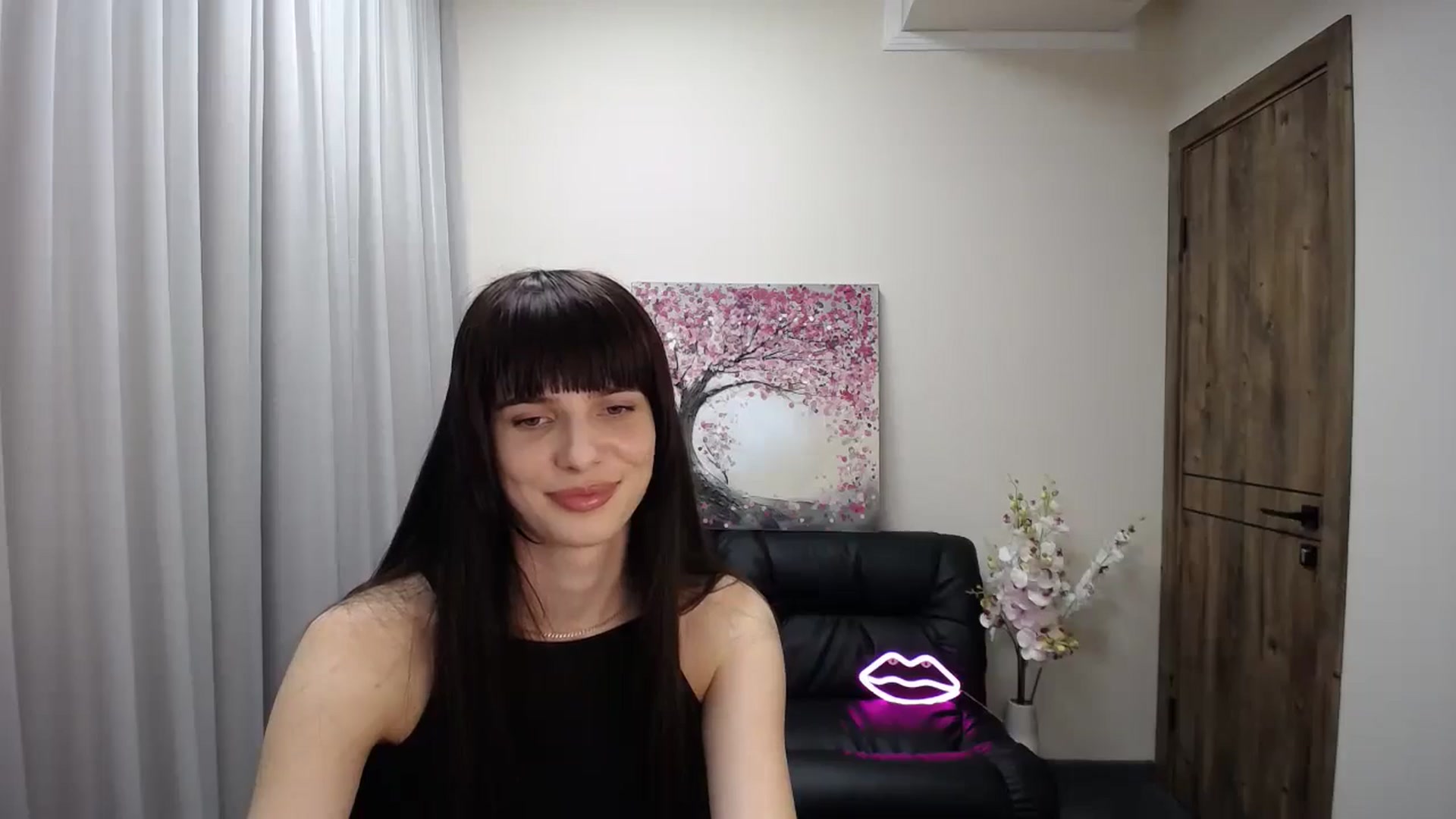 Gallery image thumbnail from Sara_Saint's myfreecams stream on, 12/03/2024, 12:09 image 20 of 20