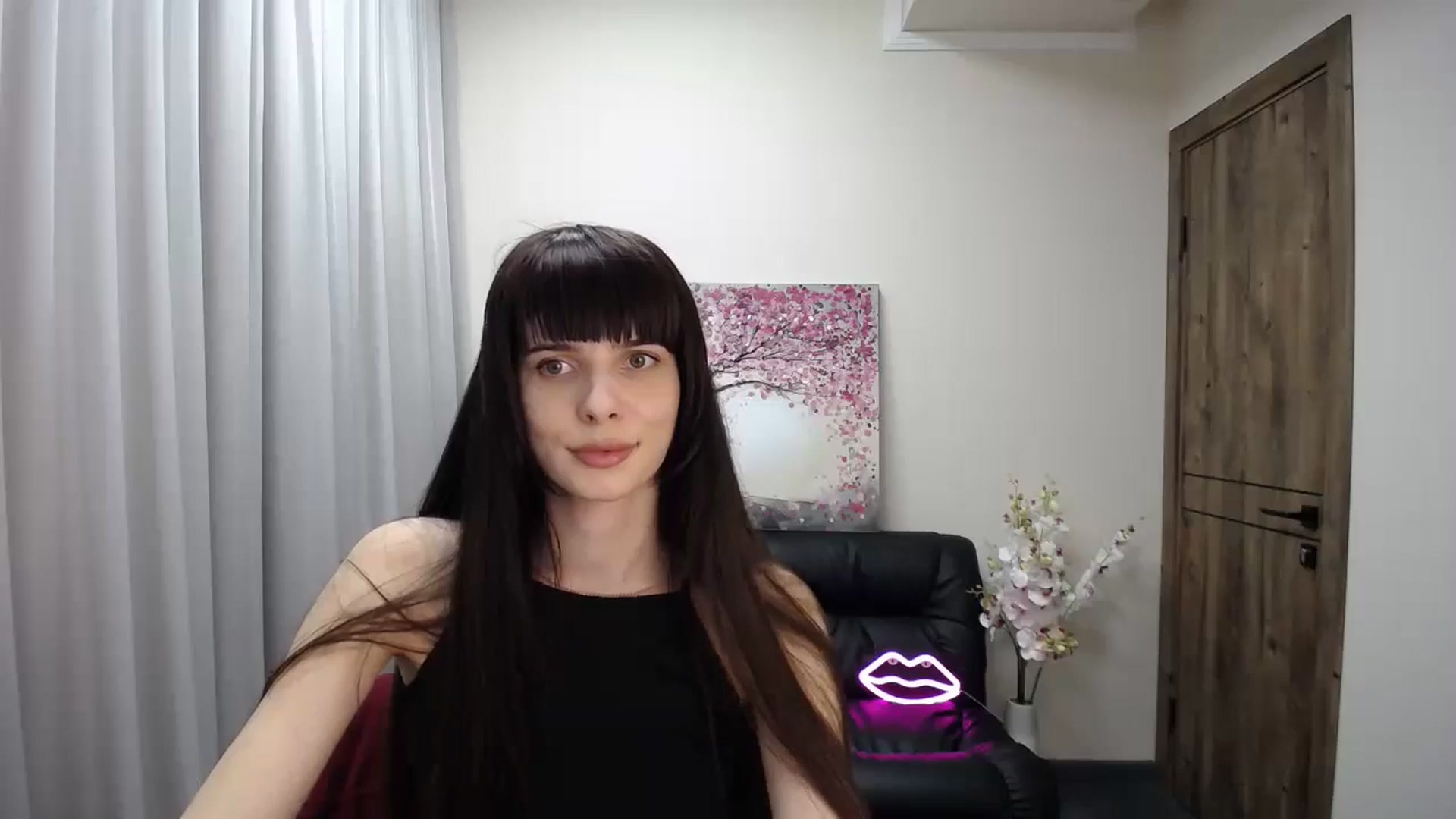Gallery image thumbnail from Sara_Saint's myfreecams stream on, 12/03/2024, 12:09 image 13 of 20