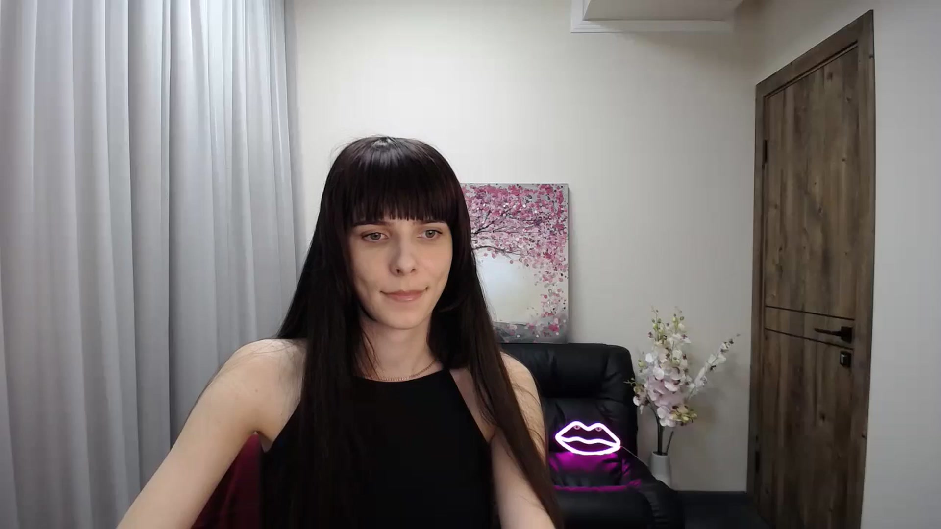 Gallery image thumbnail from Sara_Saint's myfreecams stream on, 12/03/2024, 12:09 image 17 of 20