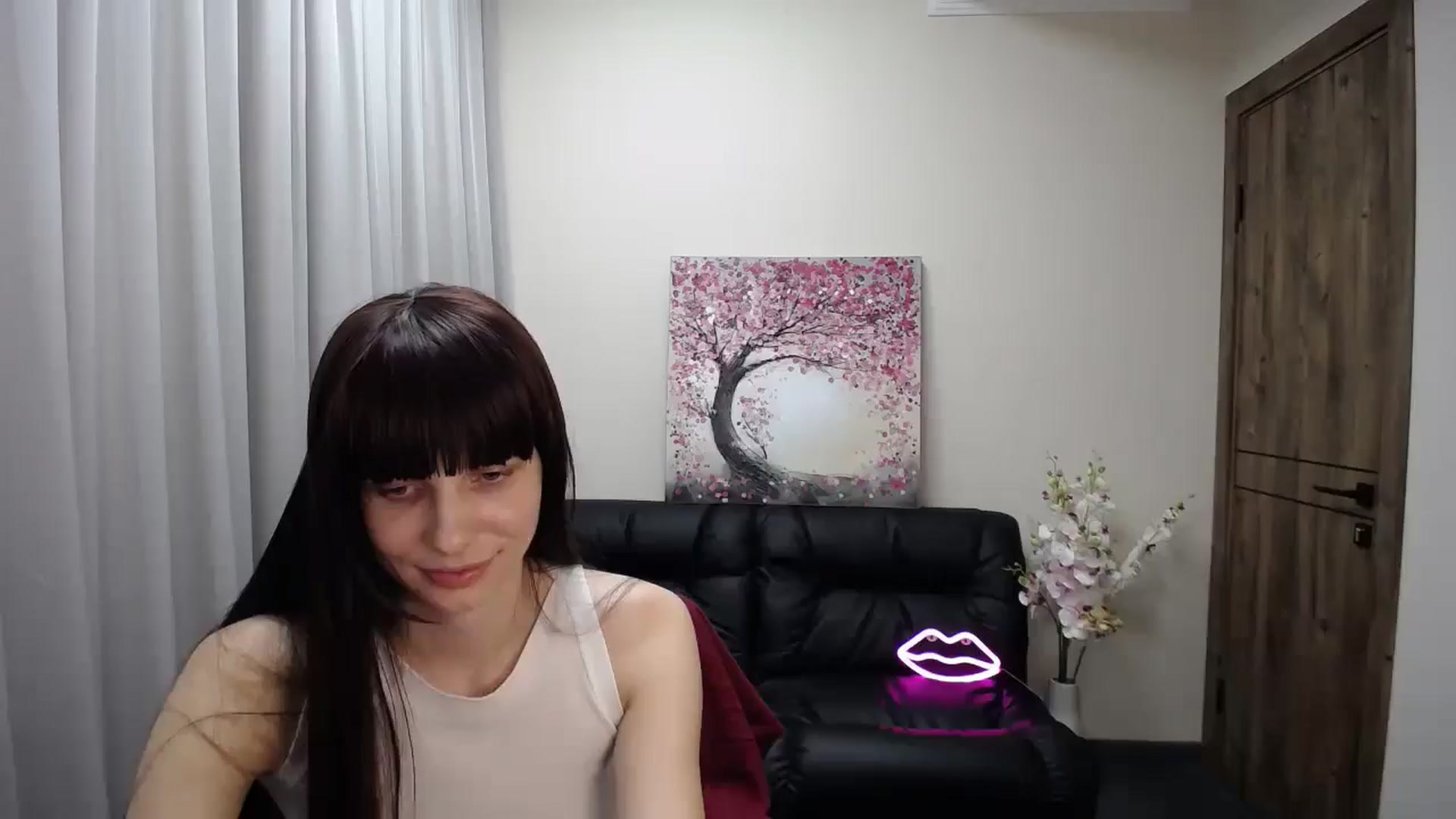 Gallery image thumbnail from Sara_Saint's myfreecams stream on, 12/07/2024, 15:08 image 7 of 20