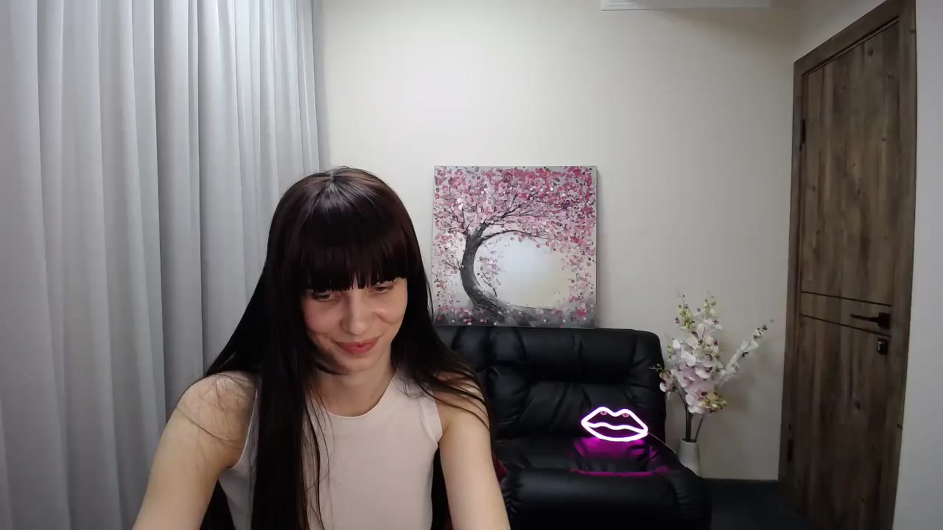 Gallery image thumbnail from Sara_Saint's myfreecams stream on, 12/07/2024, 15:08 image 1 of 20