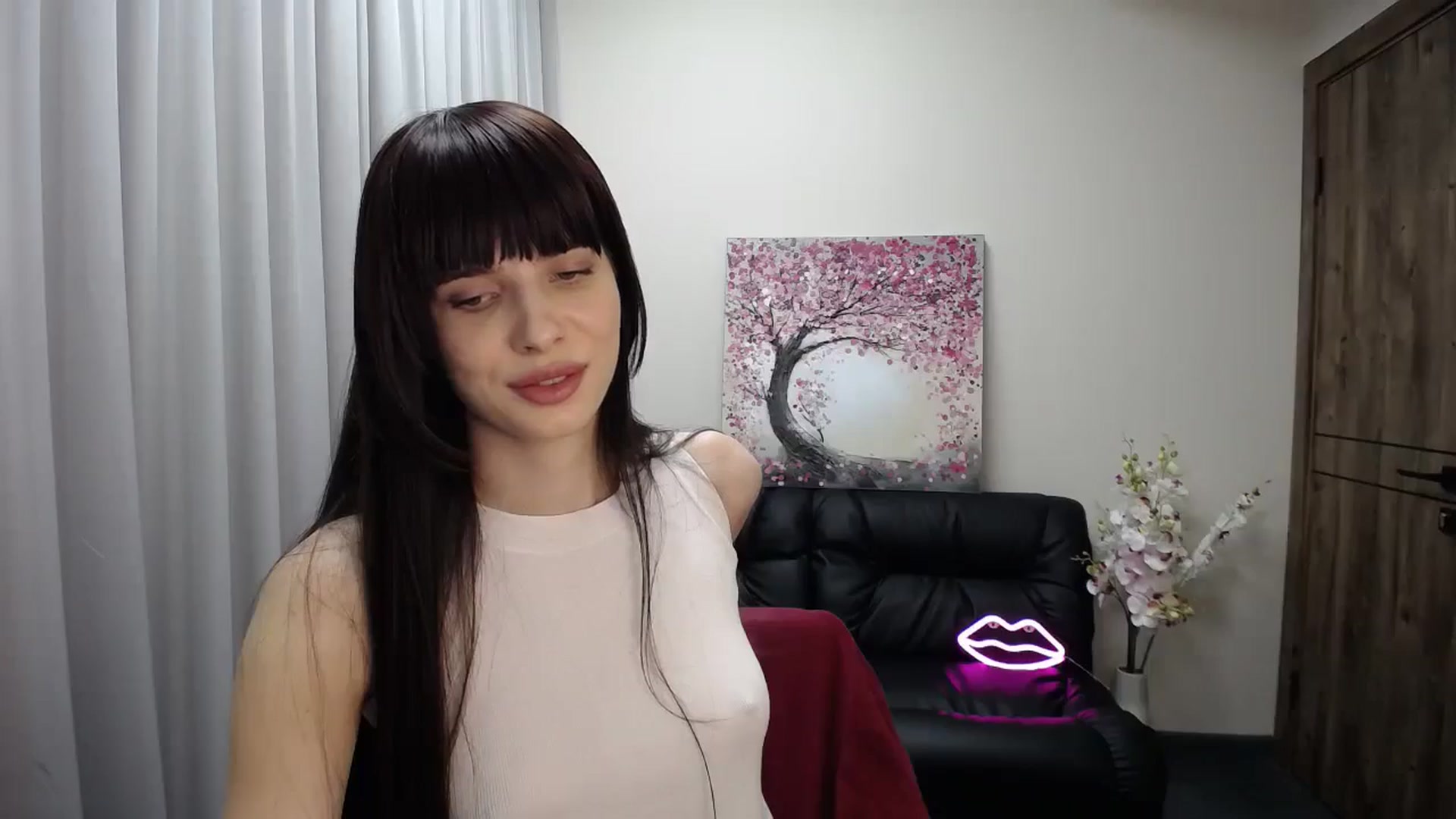 Gallery image thumbnail from Sara_Saint's myfreecams stream on, 12/13/2024, 11:08 image 4 of 20