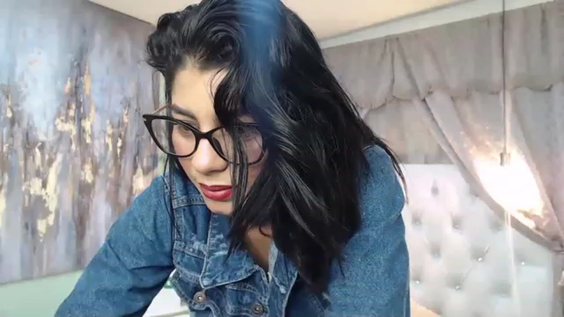 Gallery image thumbnail from Sara__Ruiz's myfreecams stream on, 11/16/2022, 15:05 image 13 of 20
