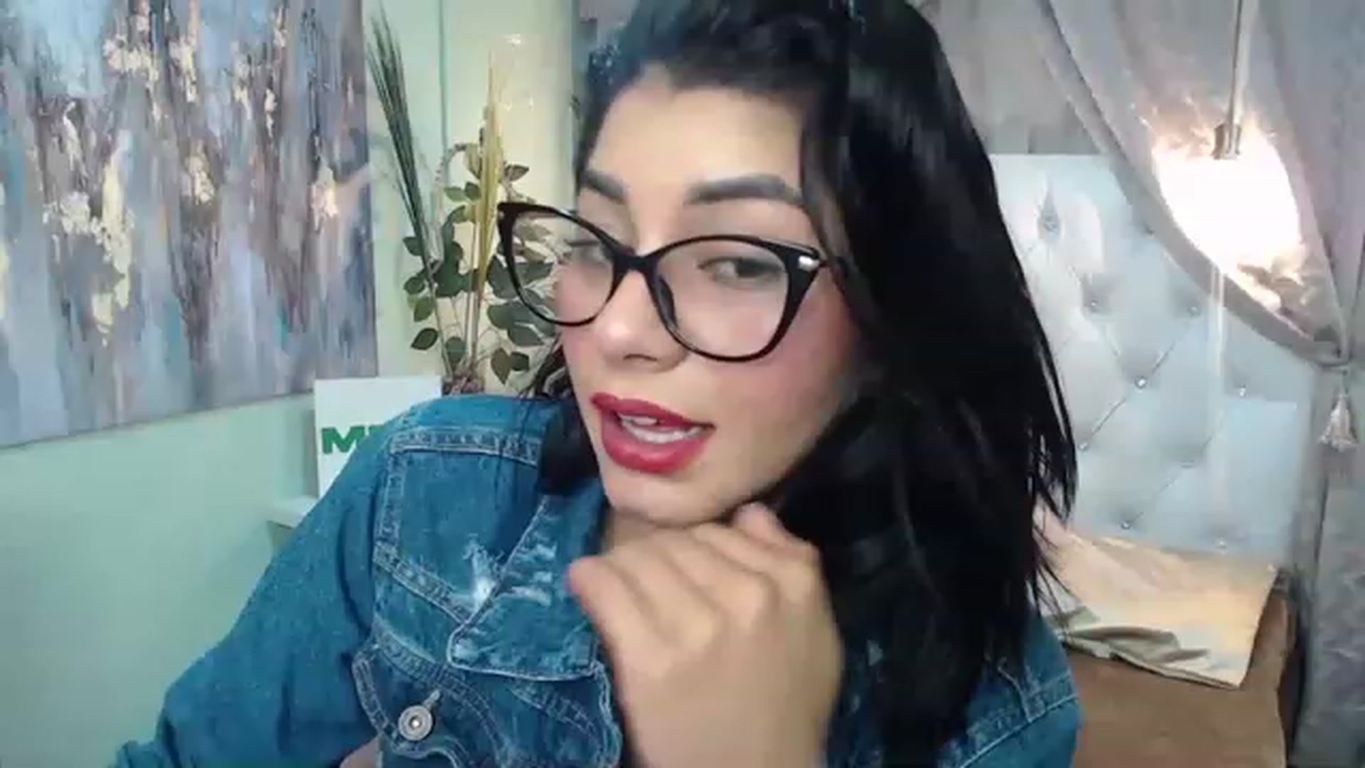 Gallery image thumbnail from Sara__Ruiz's myfreecams stream on, 11/16/2022, 15:05 image 9 of 20