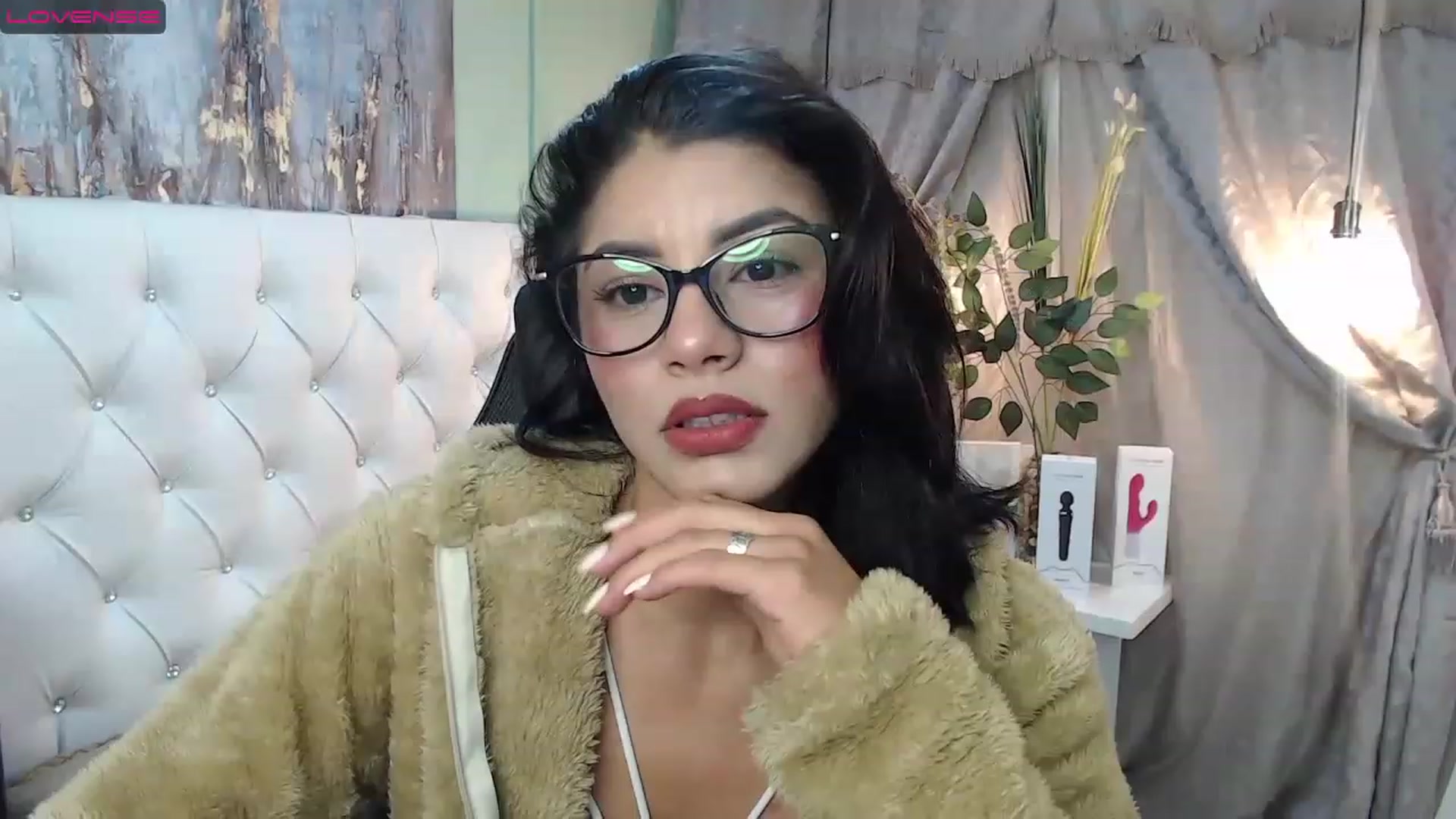 Gallery image thumbnail from Sara__Ruiz's myfreecams stream on, 02/22/2023, 14:15 image 7 of 20