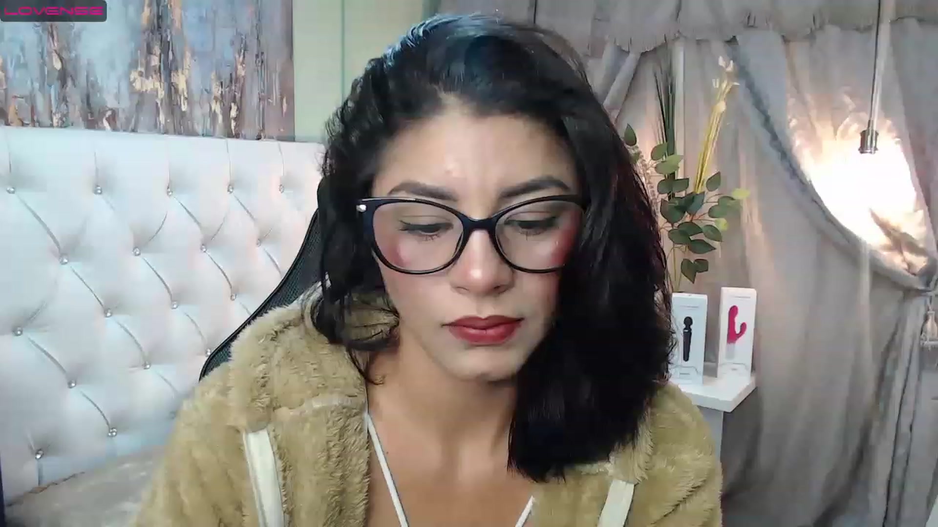 Gallery image thumbnail from Sara__Ruiz's myfreecams stream on, 02/22/2023, 14:15 image 20 of 20