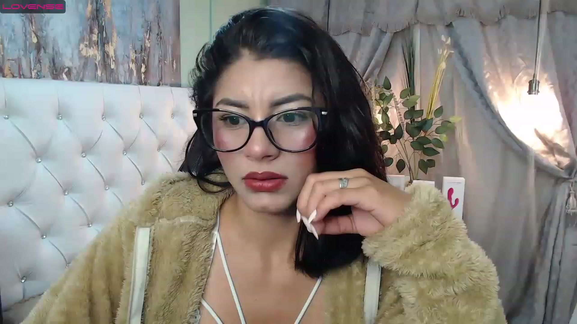 Gallery image thumbnail from Sara__Ruiz's myfreecams stream on, 02/22/2023, 14:15 image 18 of 20