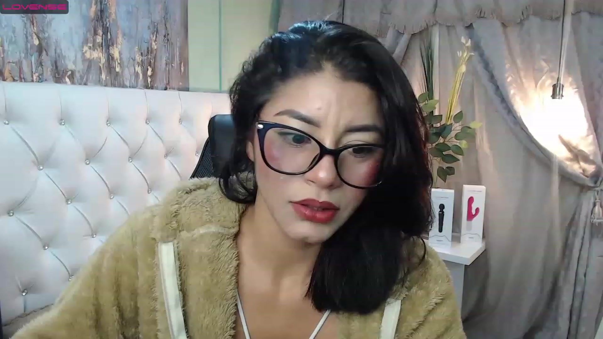 Gallery image thumbnail from Sara__Ruiz's myfreecams stream on, 02/22/2023, 14:15 image 11 of 20