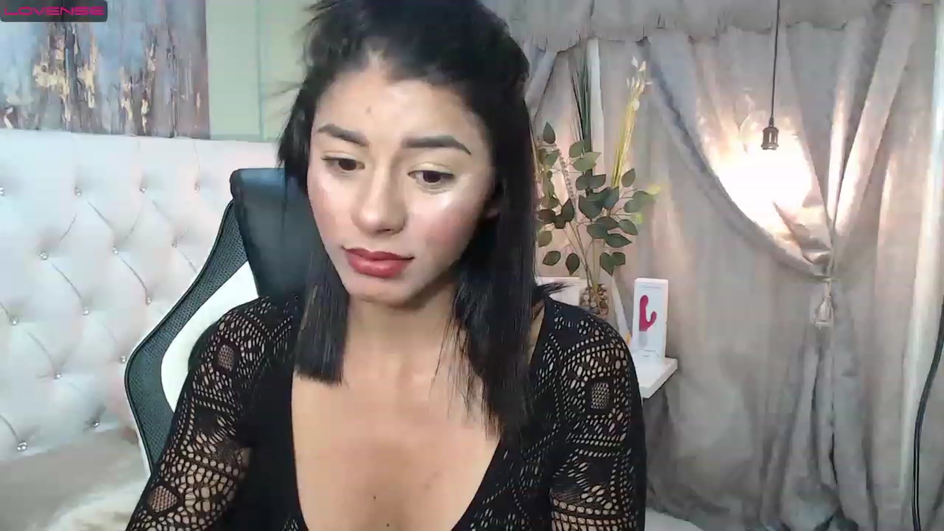 Gallery image thumbnail from Sara__Ruiz's myfreecams stream on, 02/27/2023, 15:12 image 16 of 20