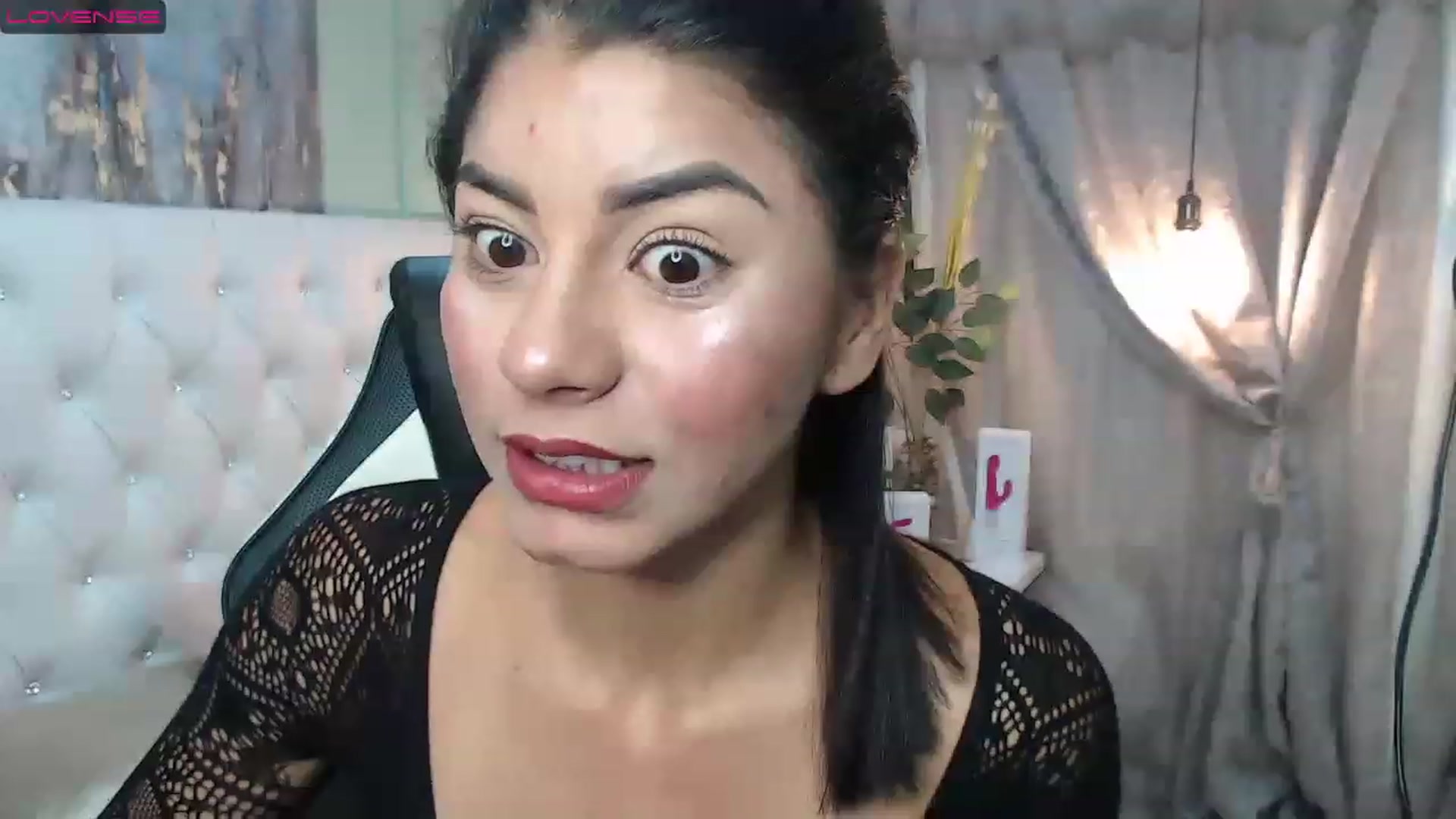 Gallery image thumbnail from Sara__Ruiz's myfreecams stream on, 02/27/2023, 15:12 image 13 of 20