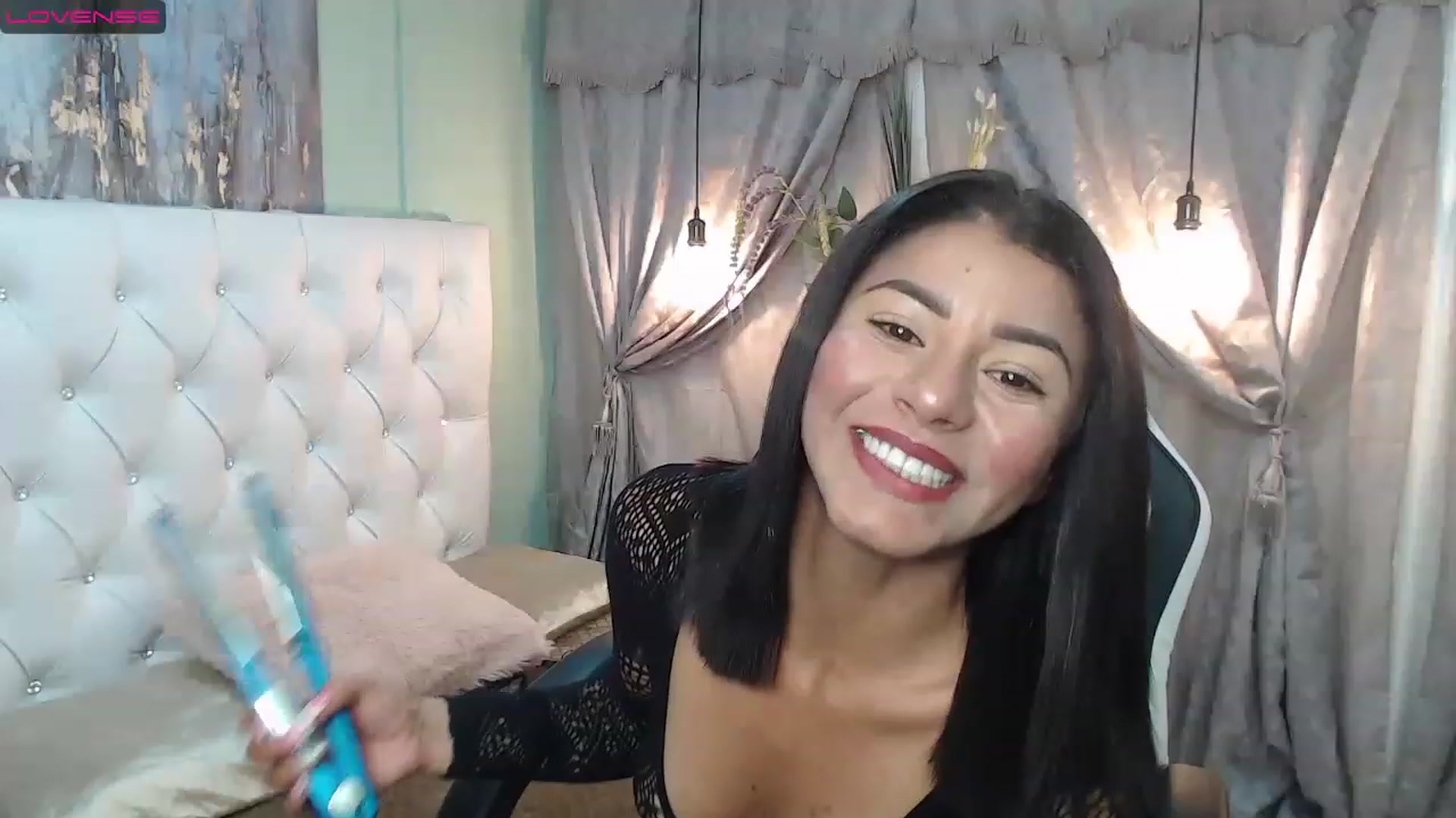 Gallery image thumbnail from Sara__Ruiz's myfreecams stream on, 02/27/2023, 15:12 image 20 of 20