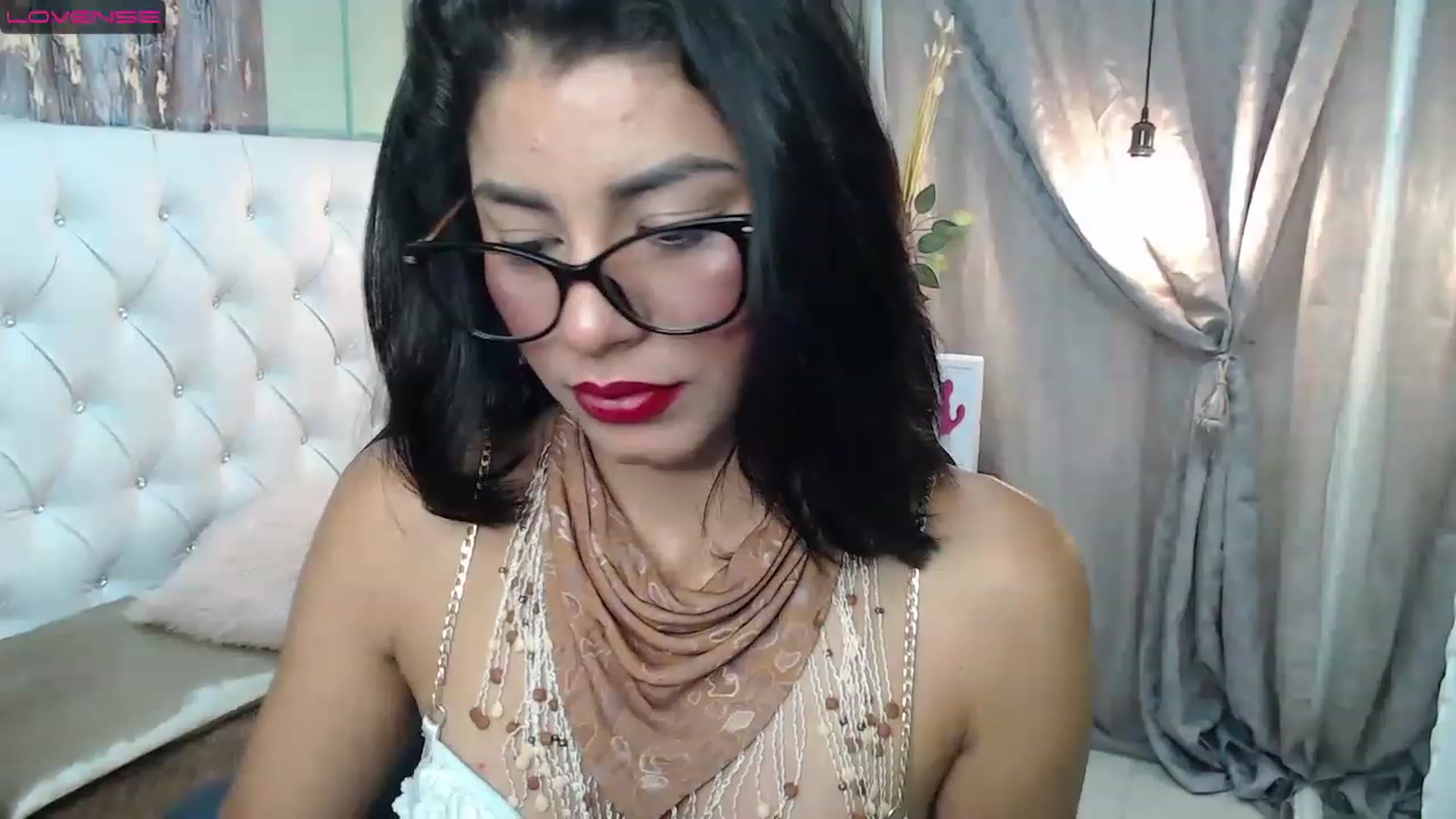 Gallery image thumbnail from Sara__Ruiz's myfreecams stream on, 03/01/2023, 14:36 image 20 of 20