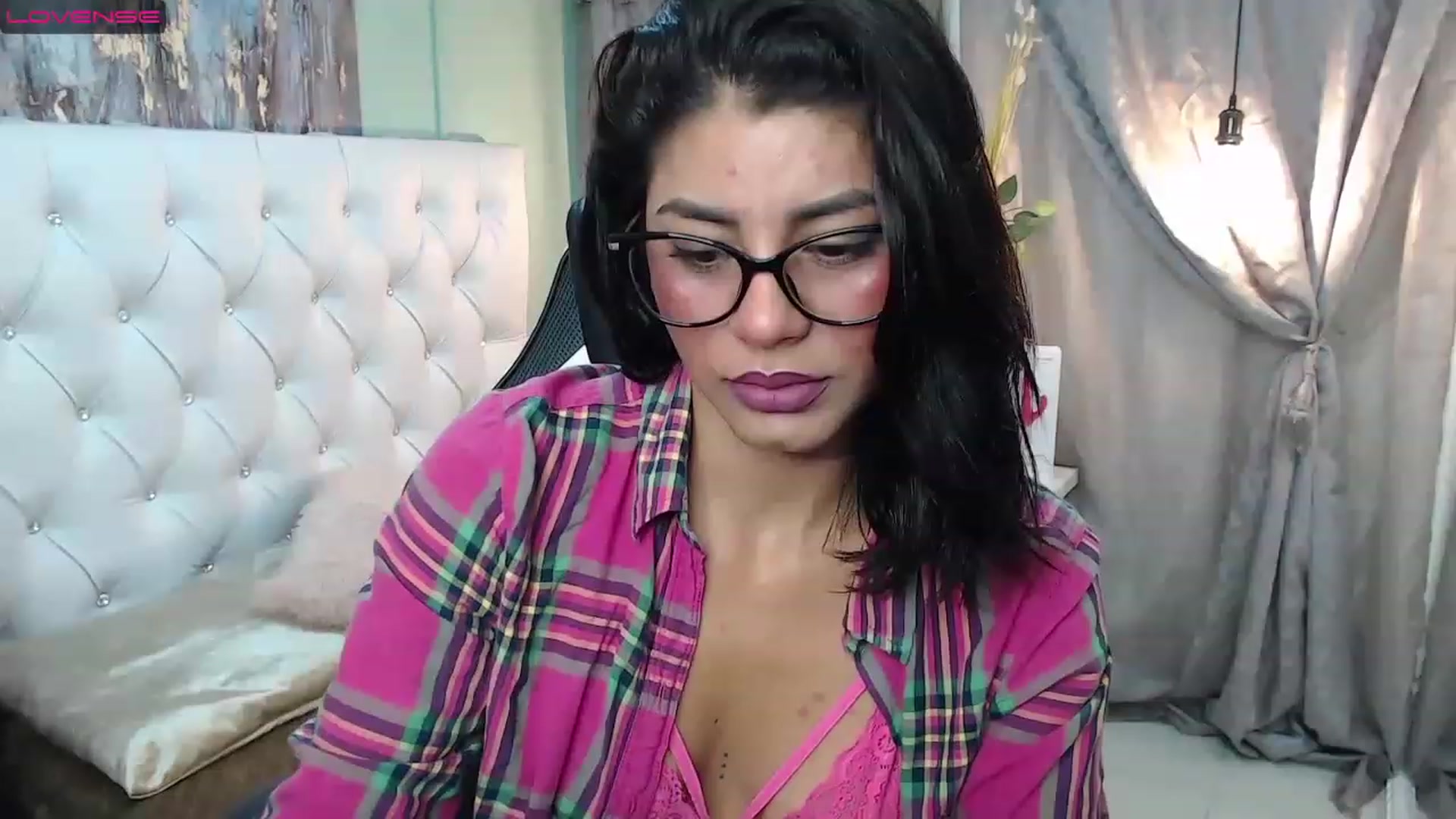 Gallery image thumbnail from Sara__Ruiz's myfreecams stream on, 03/04/2023, 14:08 image 19 of 20