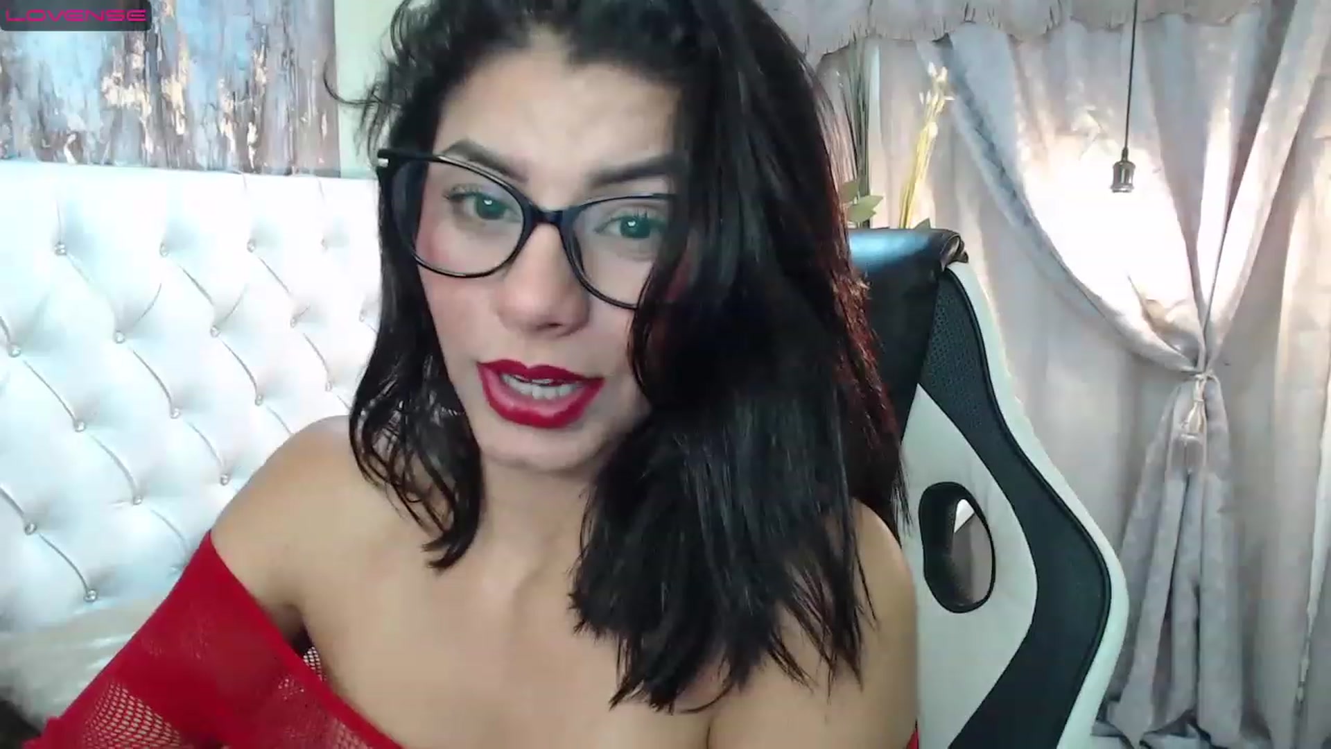Gallery image thumbnail from Sara__Ruiz's myfreecams stream on, 03/08/2023, 15:15 image 14 of 20