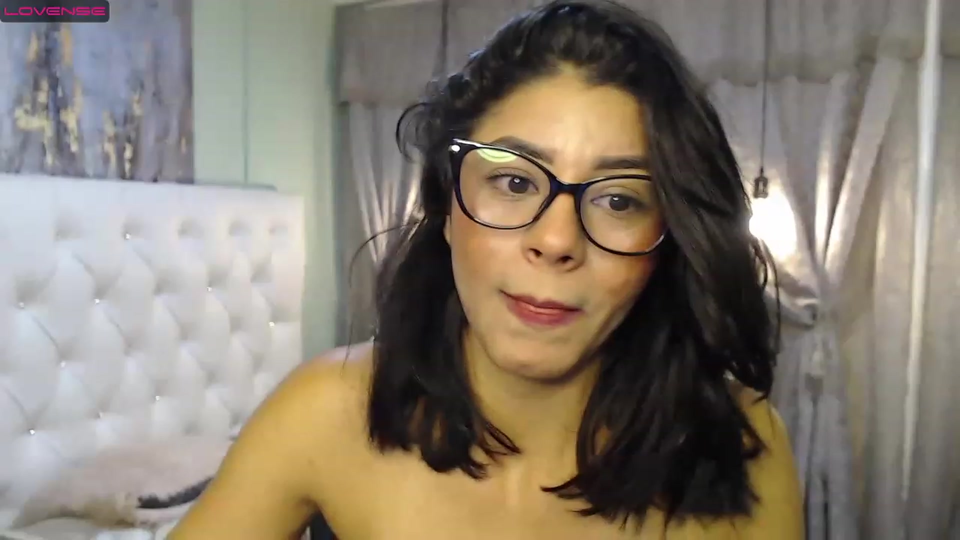 Gallery image thumbnail from Sara__Ruiz's myfreecams stream on, 03/09/2023, 14:41 image 19 of 20