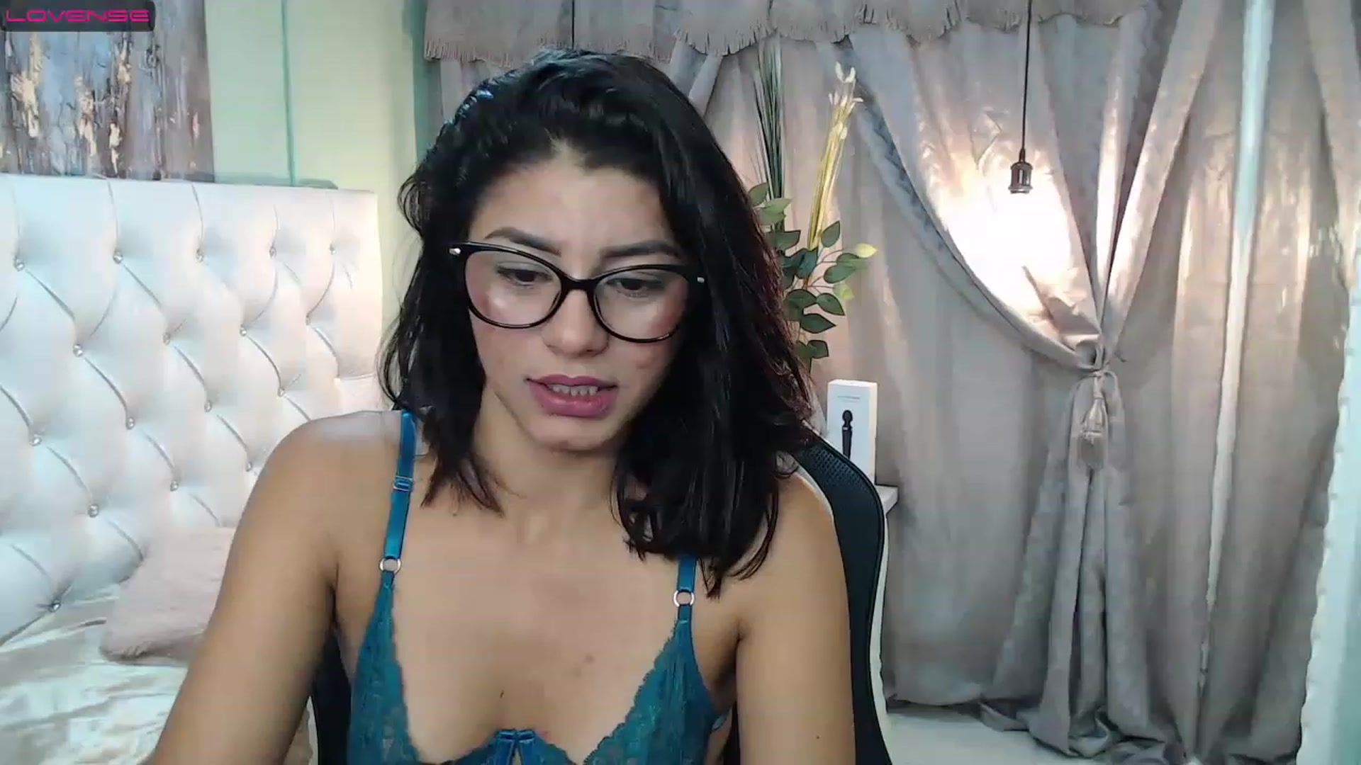 Gallery image thumbnail from Sara__Ruiz's myfreecams stream on, 03/09/2023, 16:45 image 2 of 20