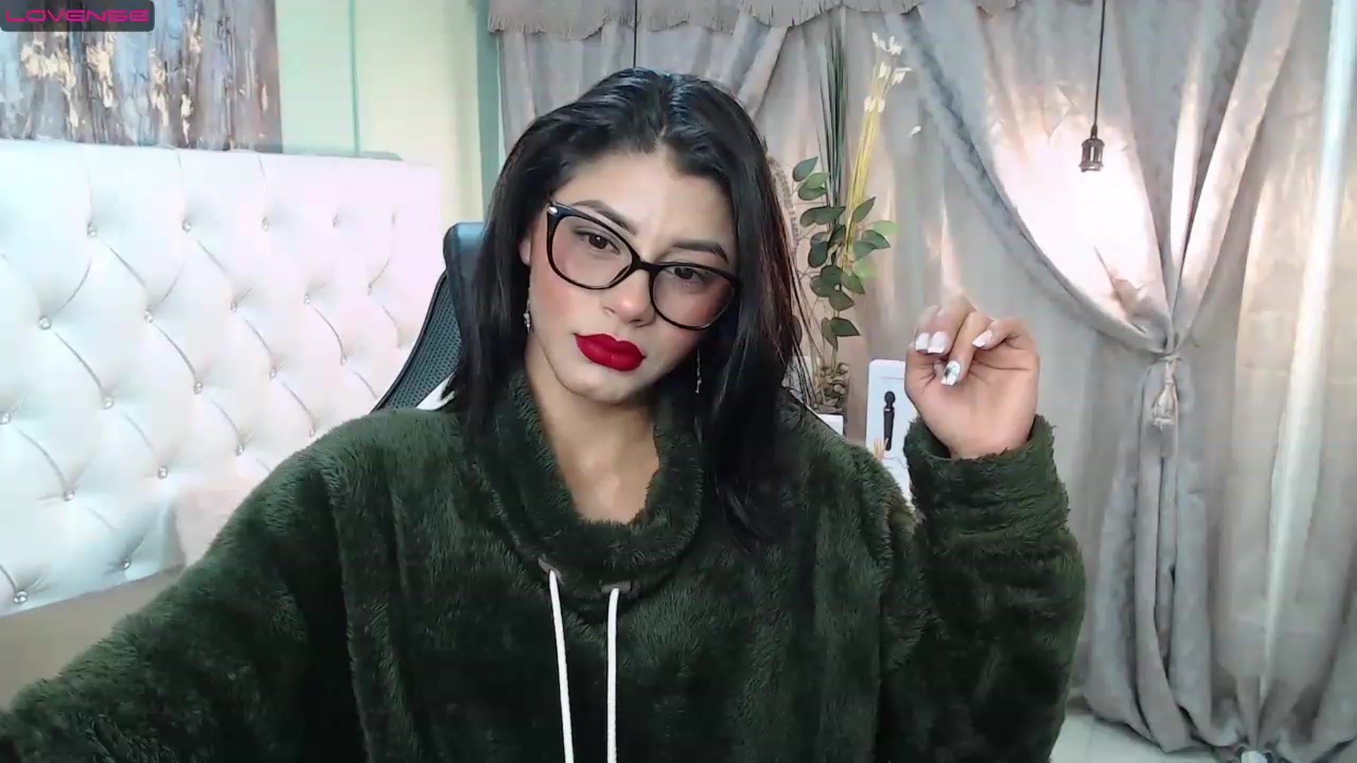 Gallery image thumbnail from Sara__Ruiz's myfreecams stream on, 03/16/2023, 13:53 image 11 of 20