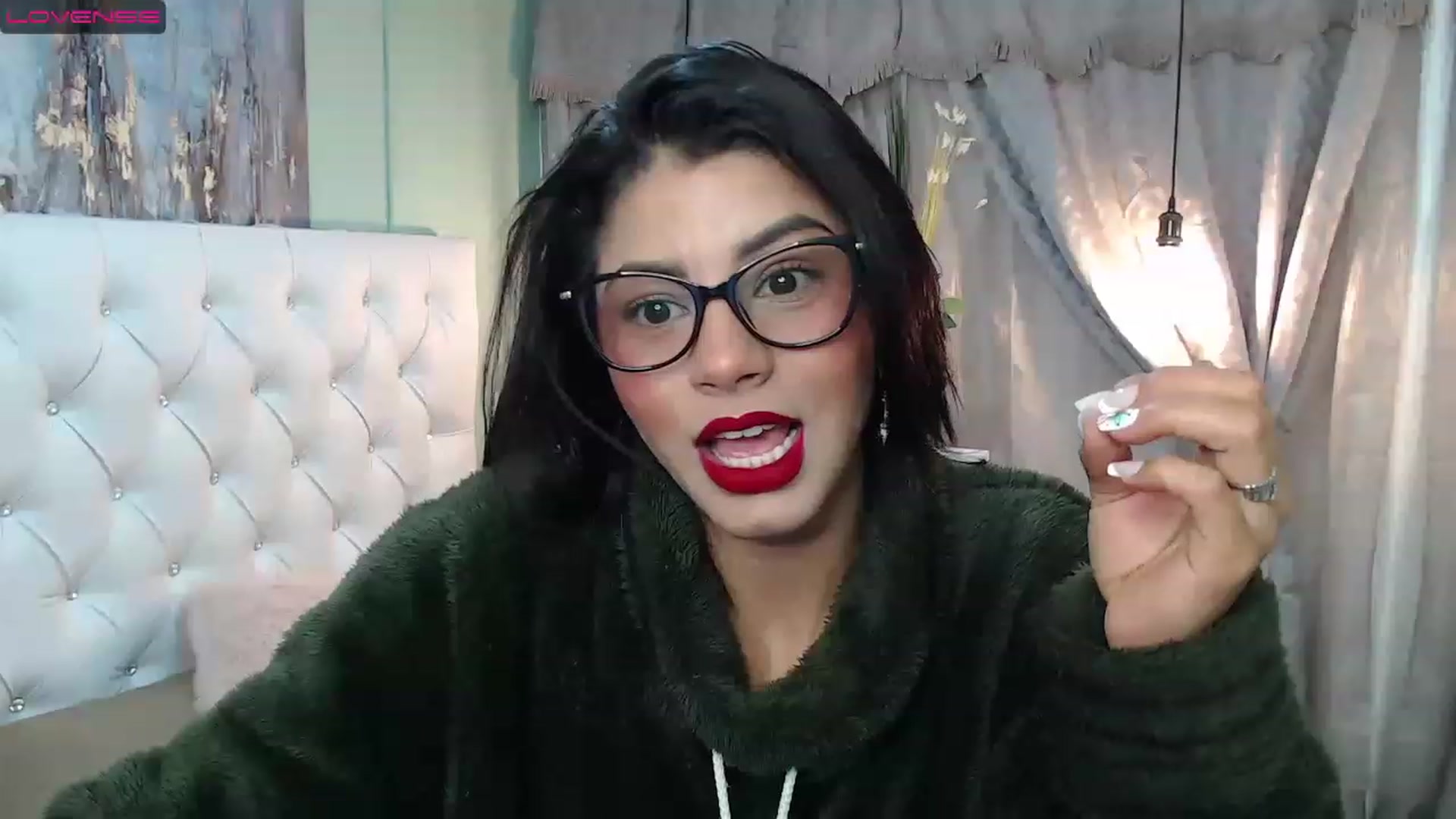 Gallery image thumbnail from Sara__Ruiz's myfreecams stream on, 03/16/2023, 13:53 image 18 of 20