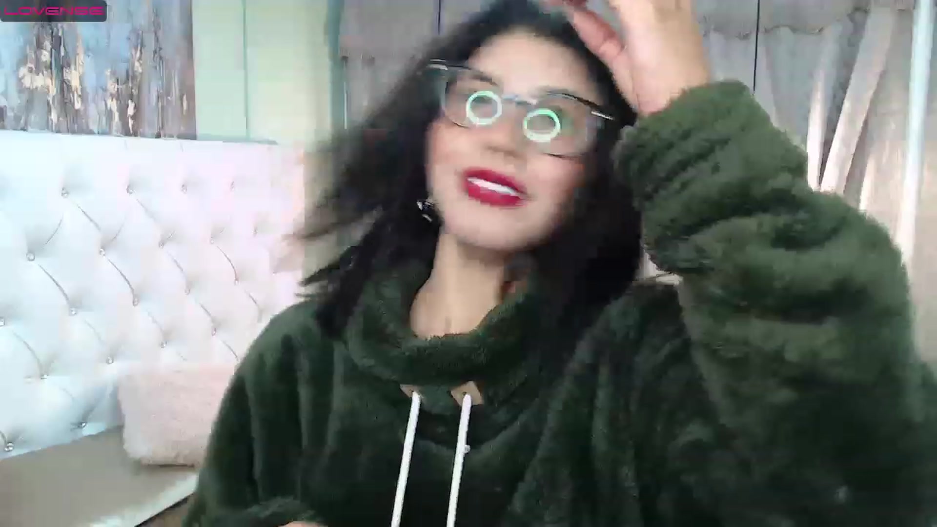 Gallery image thumbnail from Sara__Ruiz's myfreecams stream on, 03/16/2023, 15:16 image 6 of 20