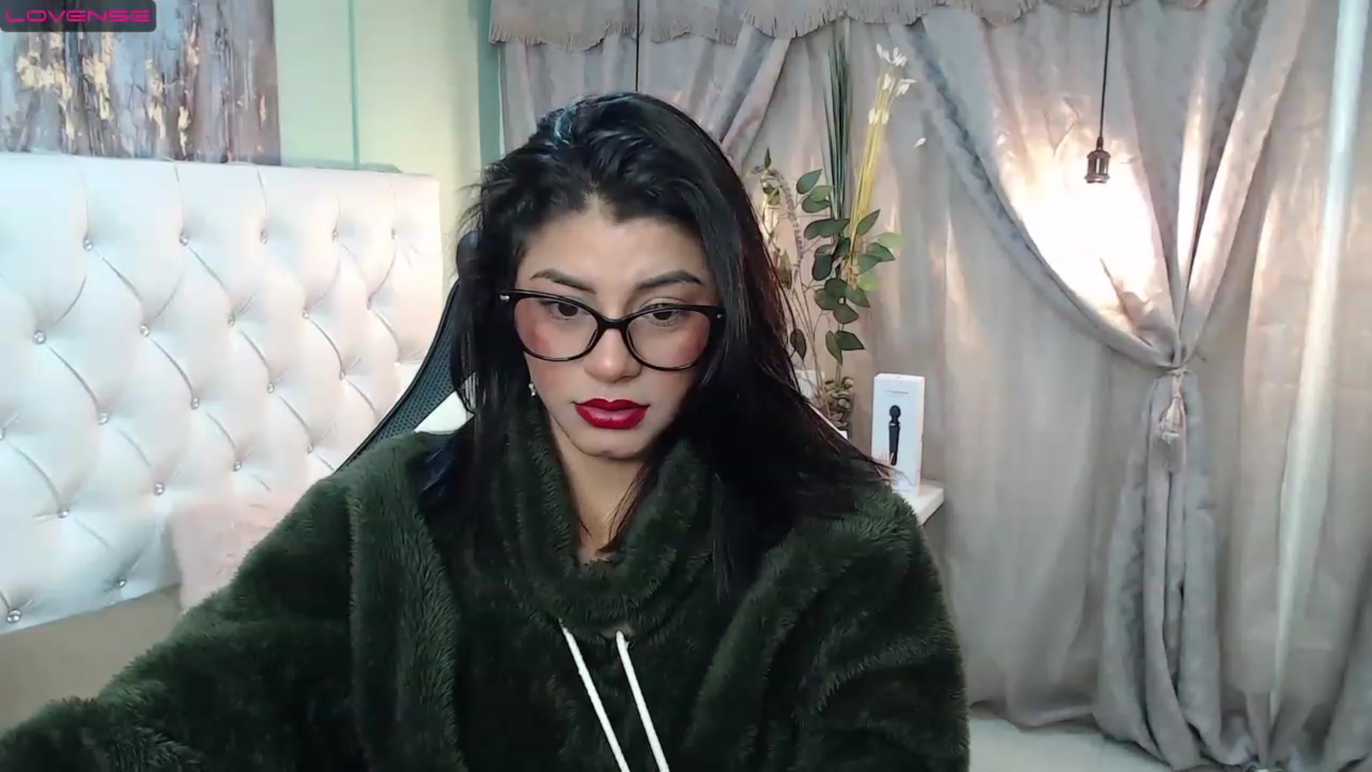 Gallery image thumbnail from Sara__Ruiz's myfreecams stream on, 03/16/2023, 15:16 image 19 of 20