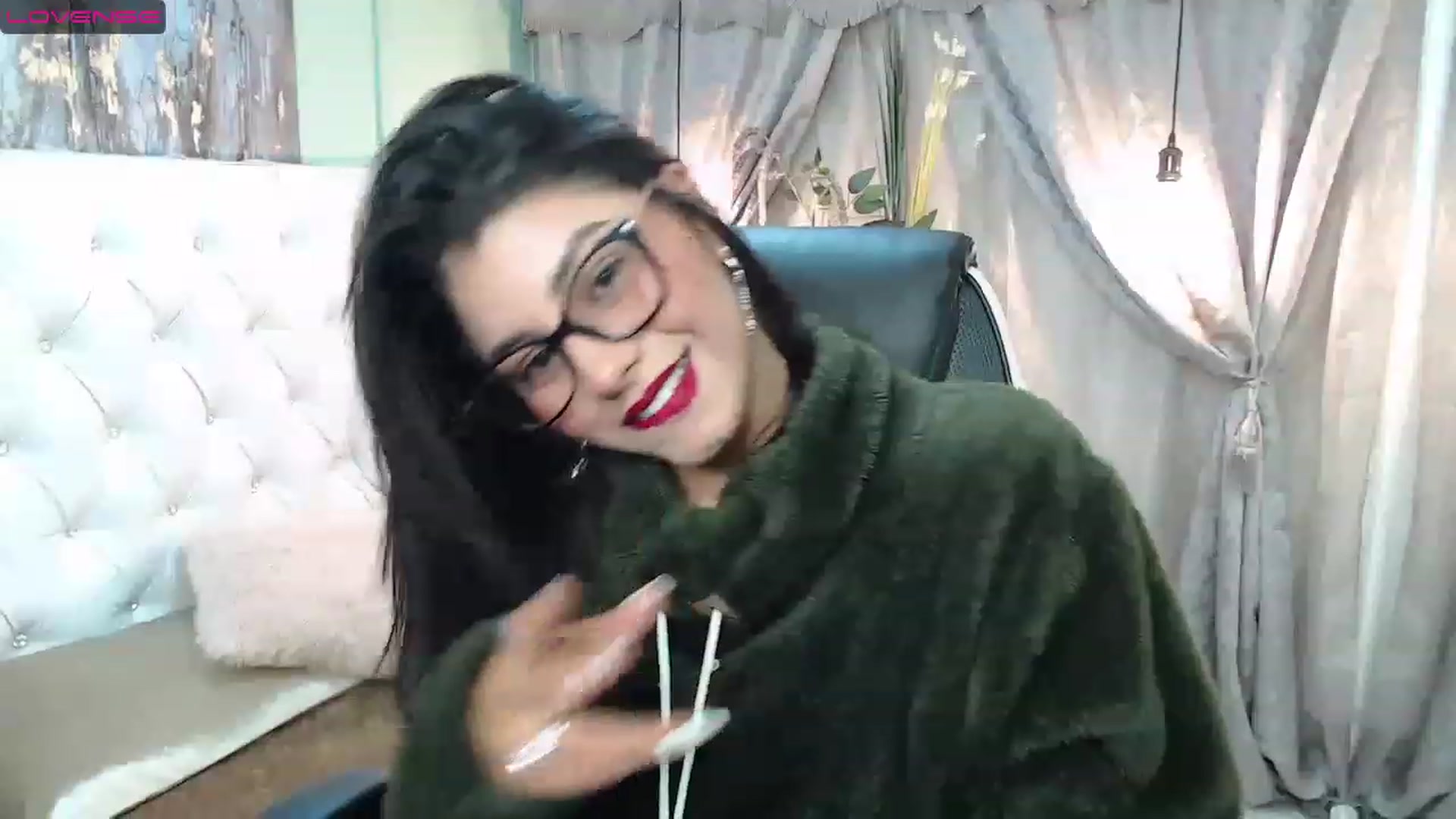 Gallery image thumbnail from Sara__Ruiz's myfreecams stream on, 03/16/2023, 15:16 image 10 of 20