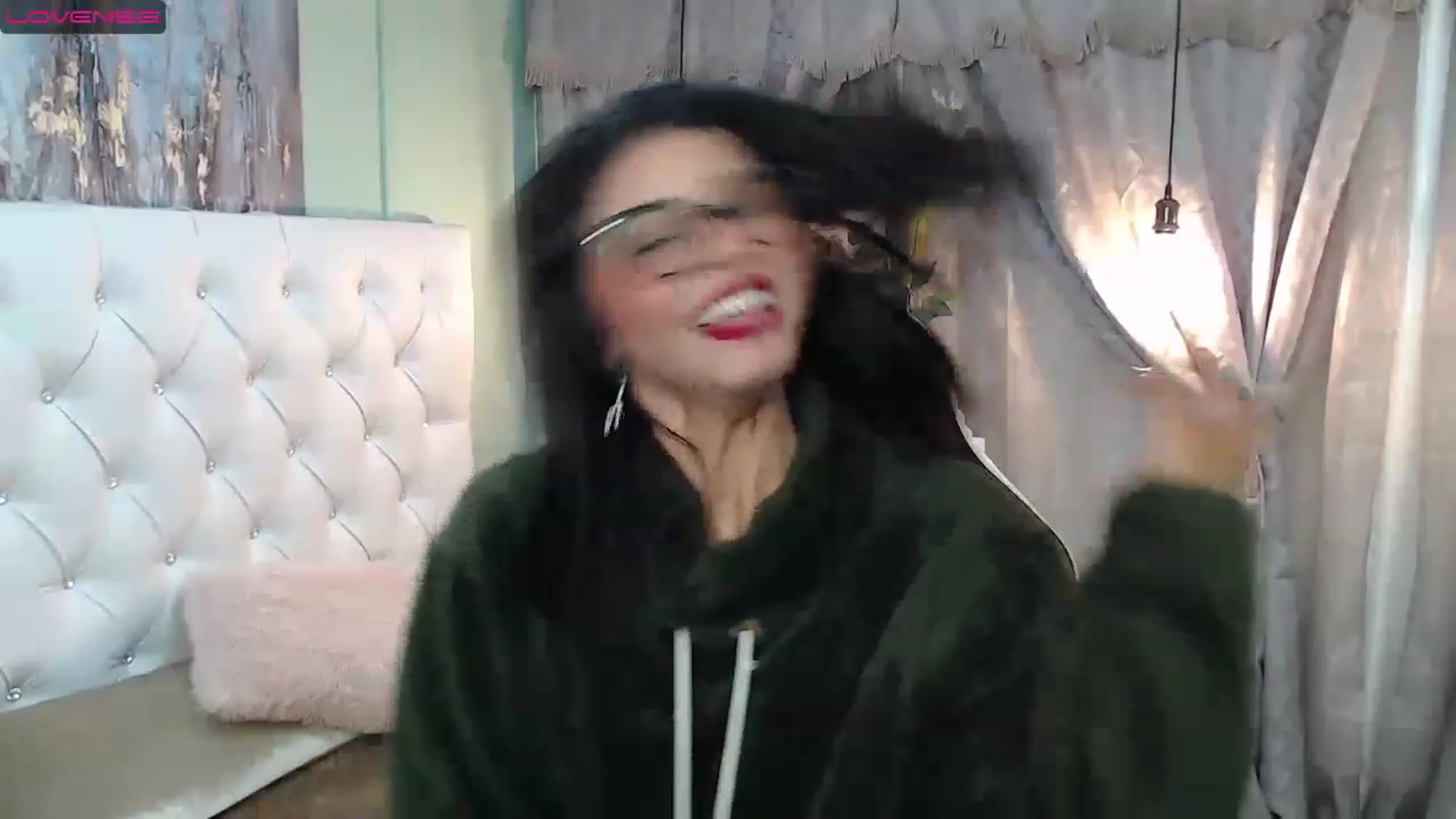 Gallery image thumbnail from Sara__Ruiz's myfreecams stream on, 03/16/2023, 15:16 image 8 of 20