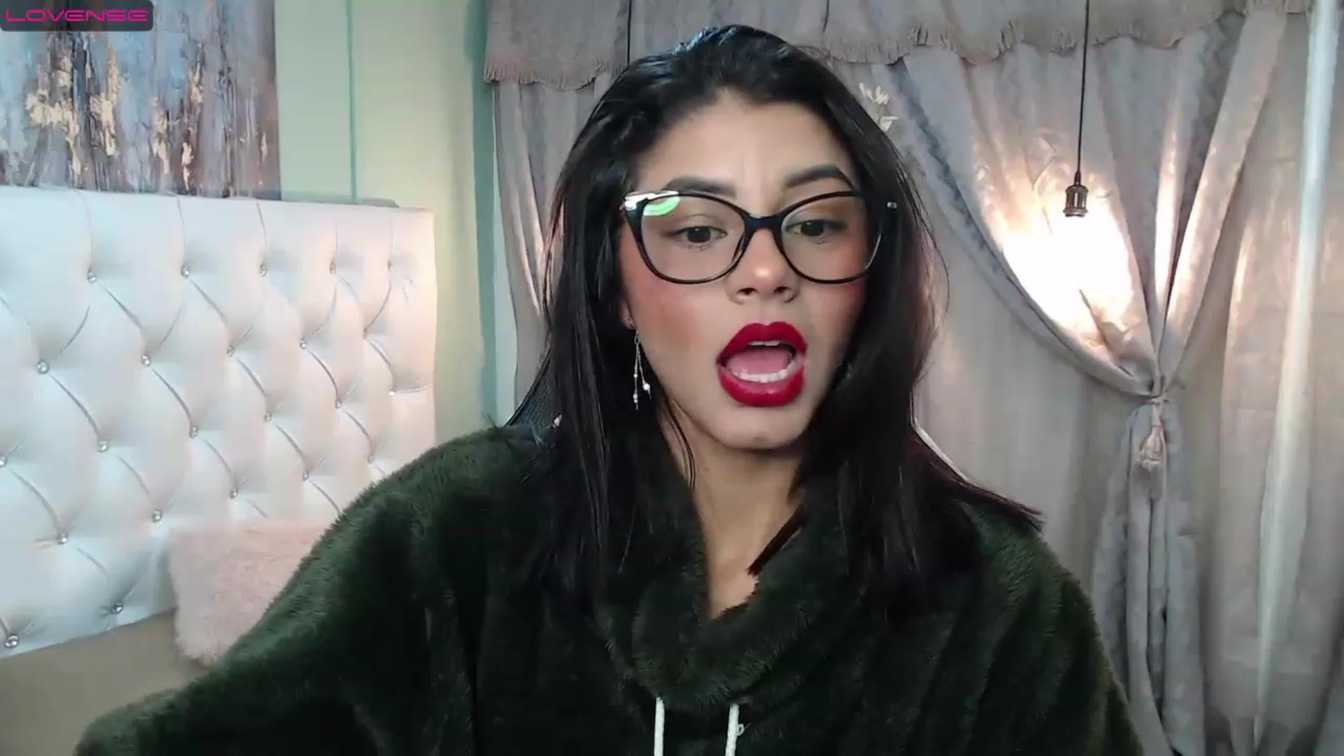 Gallery image thumbnail from Sara__Ruiz's myfreecams stream on, 03/16/2023, 15:16 image 7 of 20