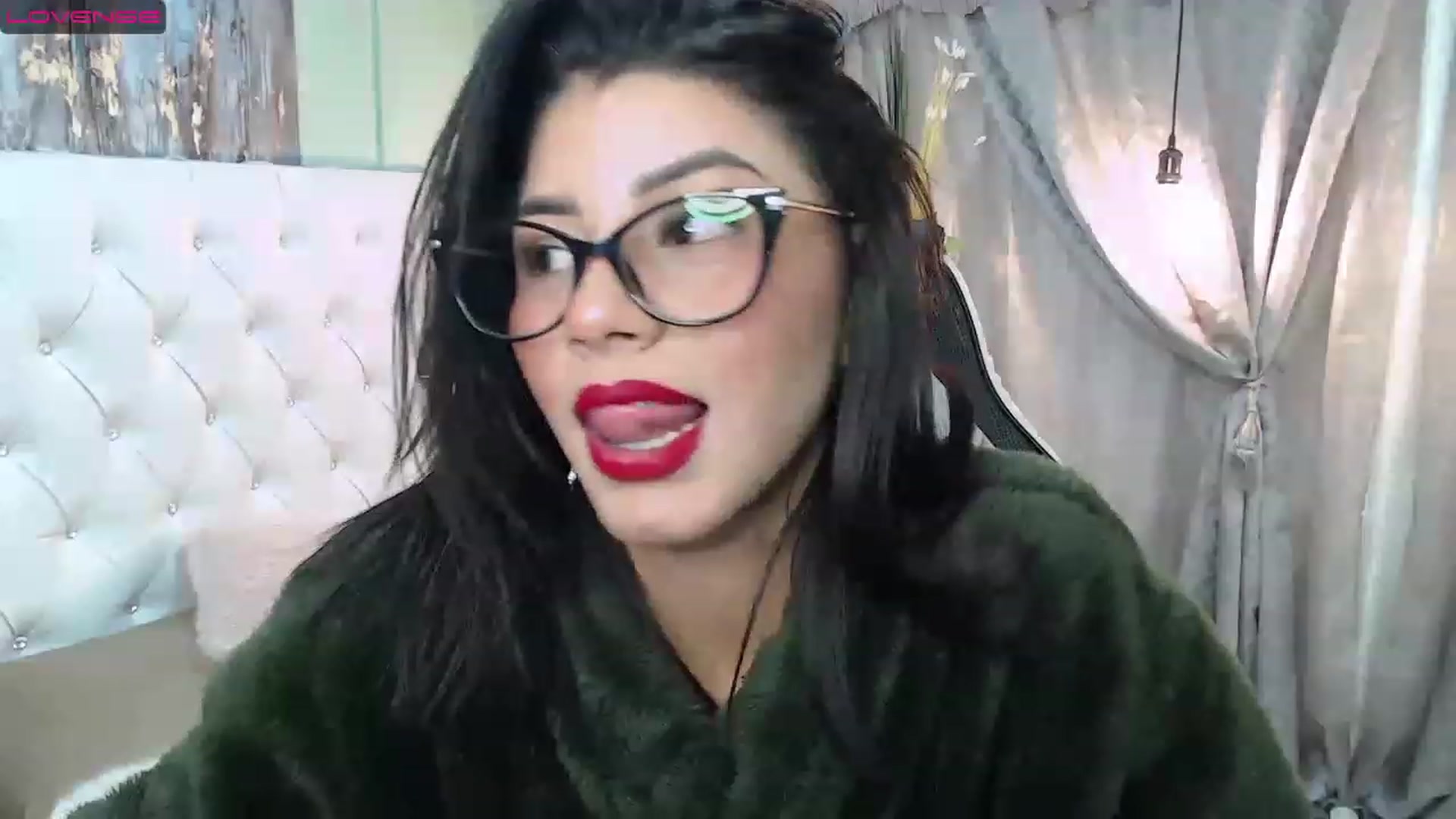 Gallery image thumbnail from Sara__Ruiz's myfreecams stream on, 03/16/2023, 15:16 image 14 of 20